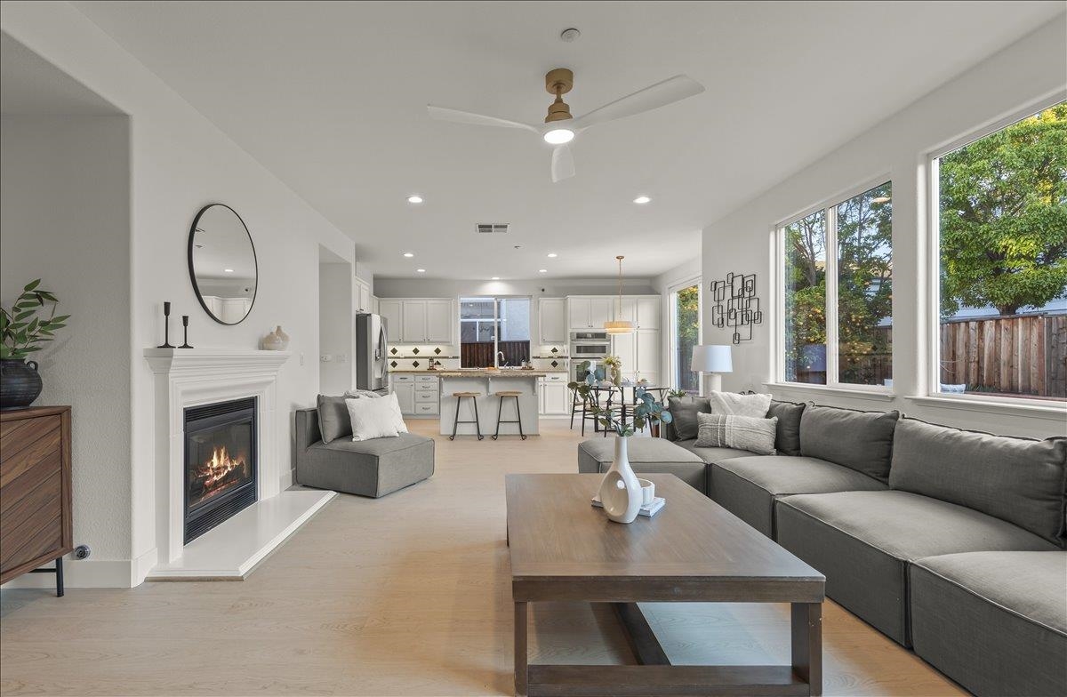 Detail Gallery Image 17 of 42 For 36063 Crystal Springs Dr, Newark,  CA 94560 - 5 Beds | 3 Baths