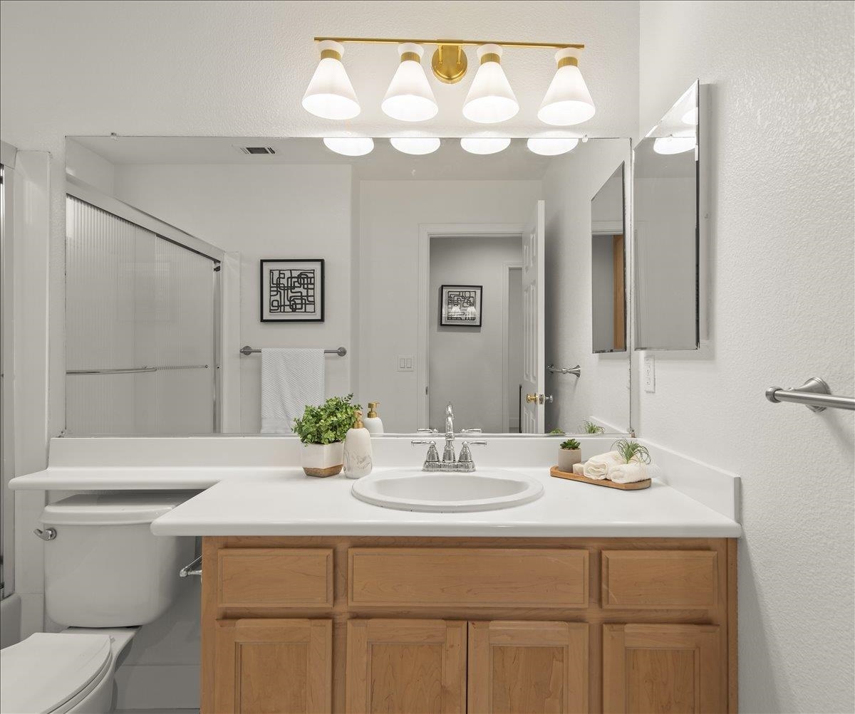 Detail Gallery Image 20 of 42 For 36063 Crystal Springs Dr, Newark,  CA 94560 - 5 Beds | 3 Baths