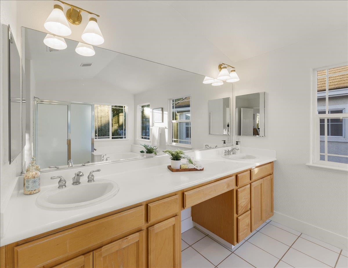 Detail Gallery Image 37 of 42 For 36063 Crystal Springs Dr, Newark,  CA 94560 - 5 Beds | 3 Baths