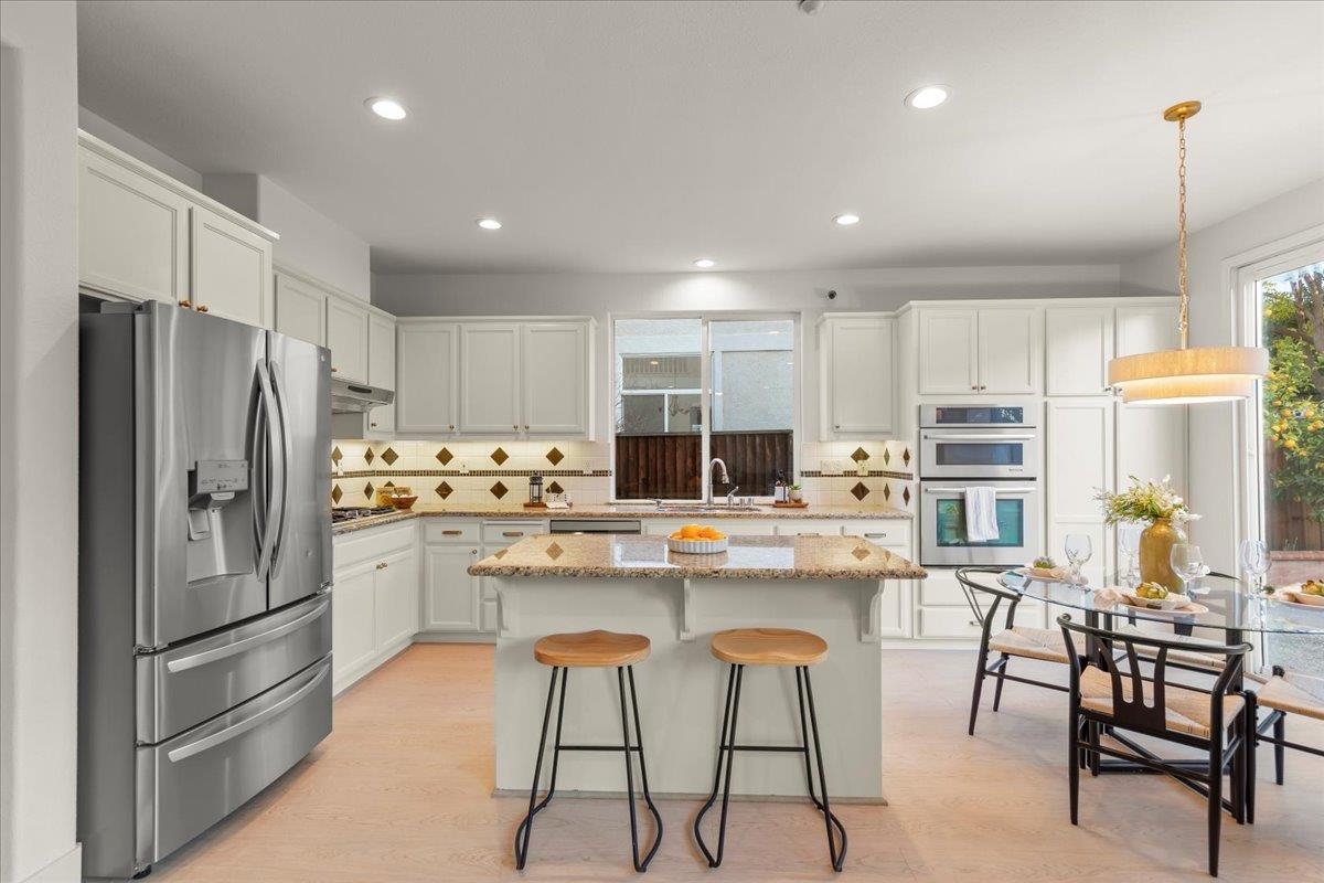 Detail Gallery Image 10 of 42 For 36063 Crystal Springs Dr, Newark,  CA 94560 - 5 Beds | 3 Baths