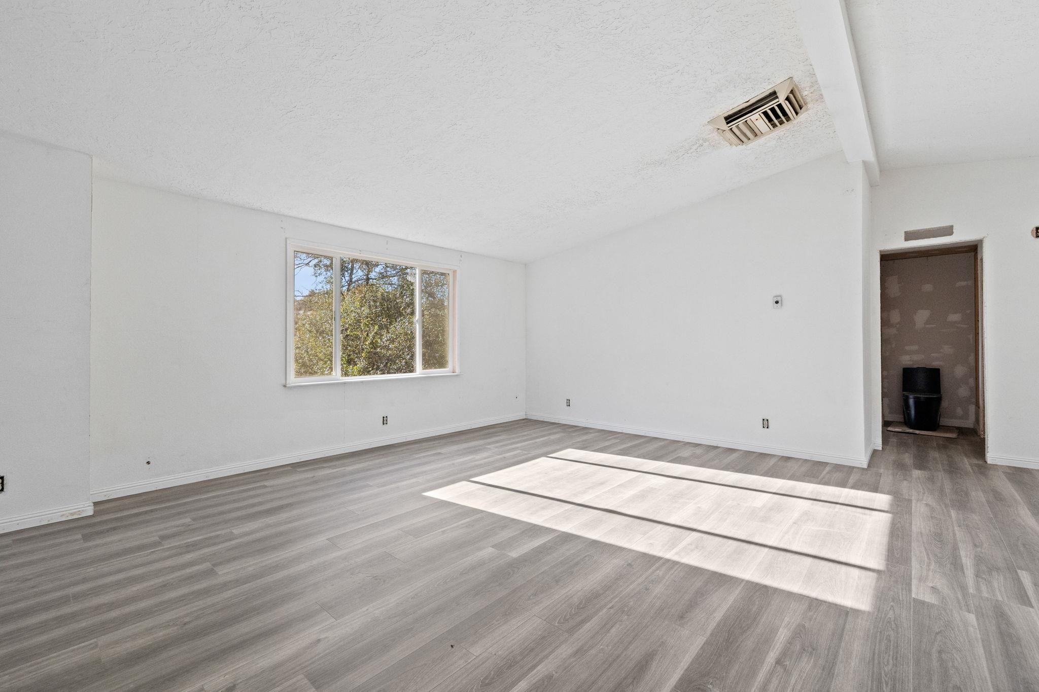 Detail Gallery Image 3 of 22 For 20580 Bay Meadows Dr, Sonora,  CA 95370 - 3 Beds | 2 Baths