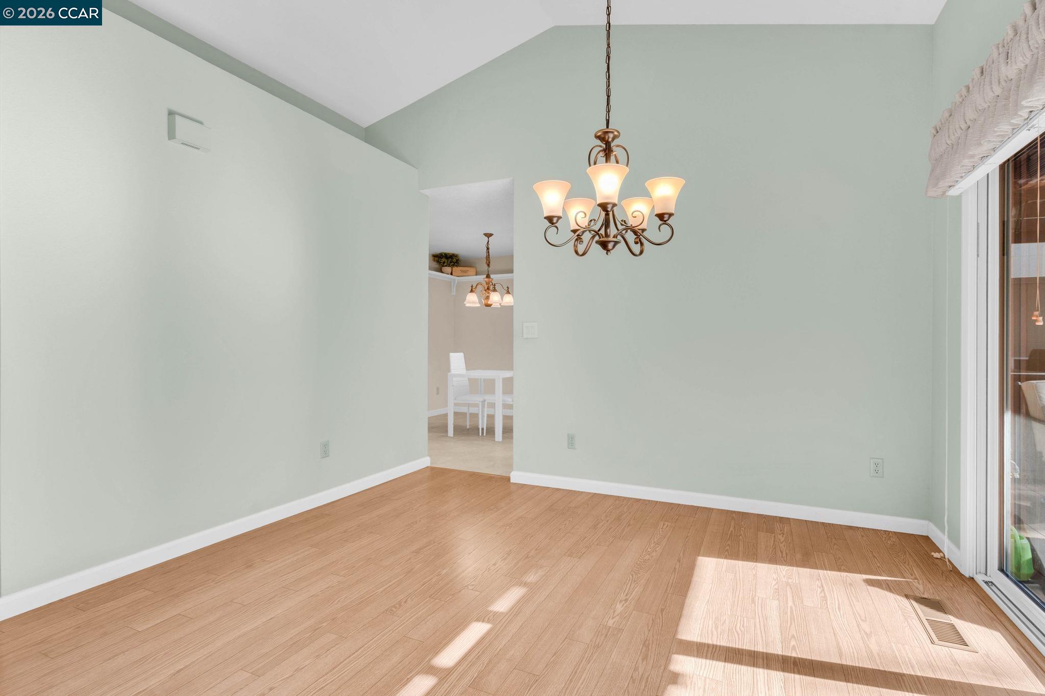 Photo #11: 41121953 Listing: Photo #11