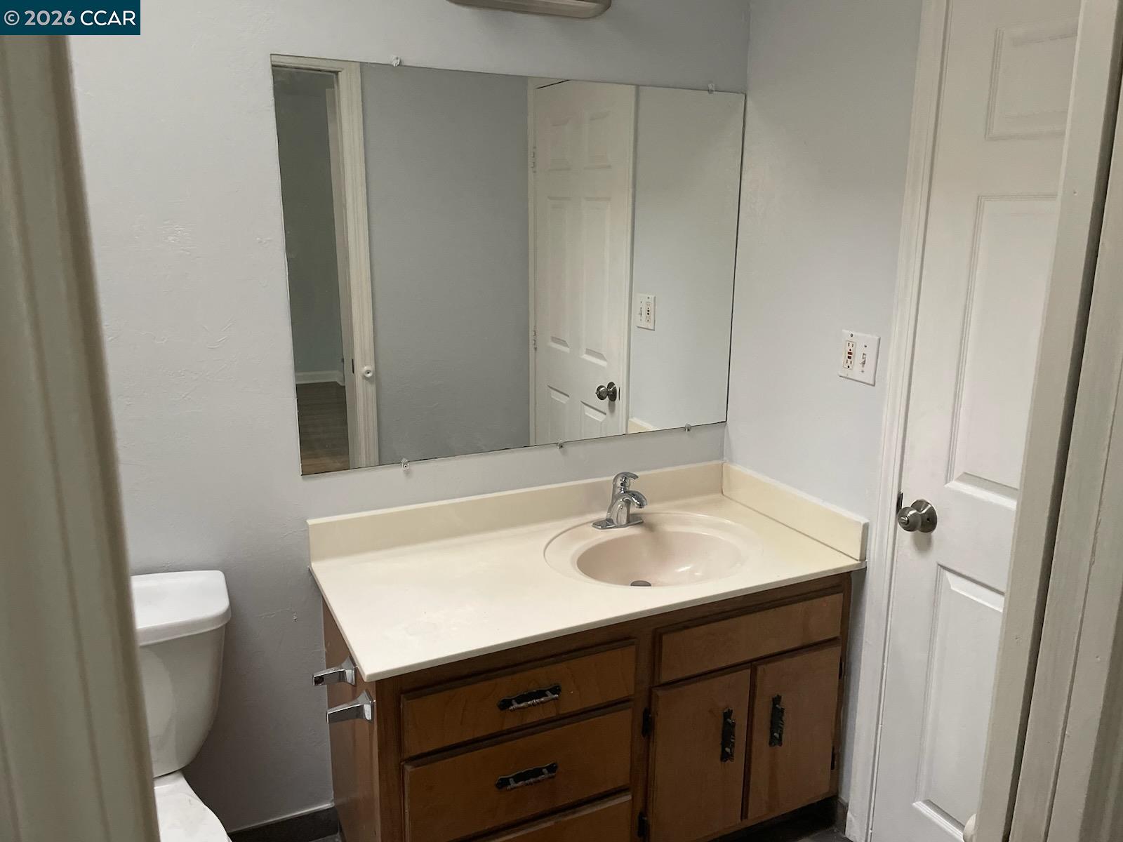 Detail Gallery Image 7 of 9 For 158 E 15th St, Pittsburg,  CA 94565 - – Beds | – Baths