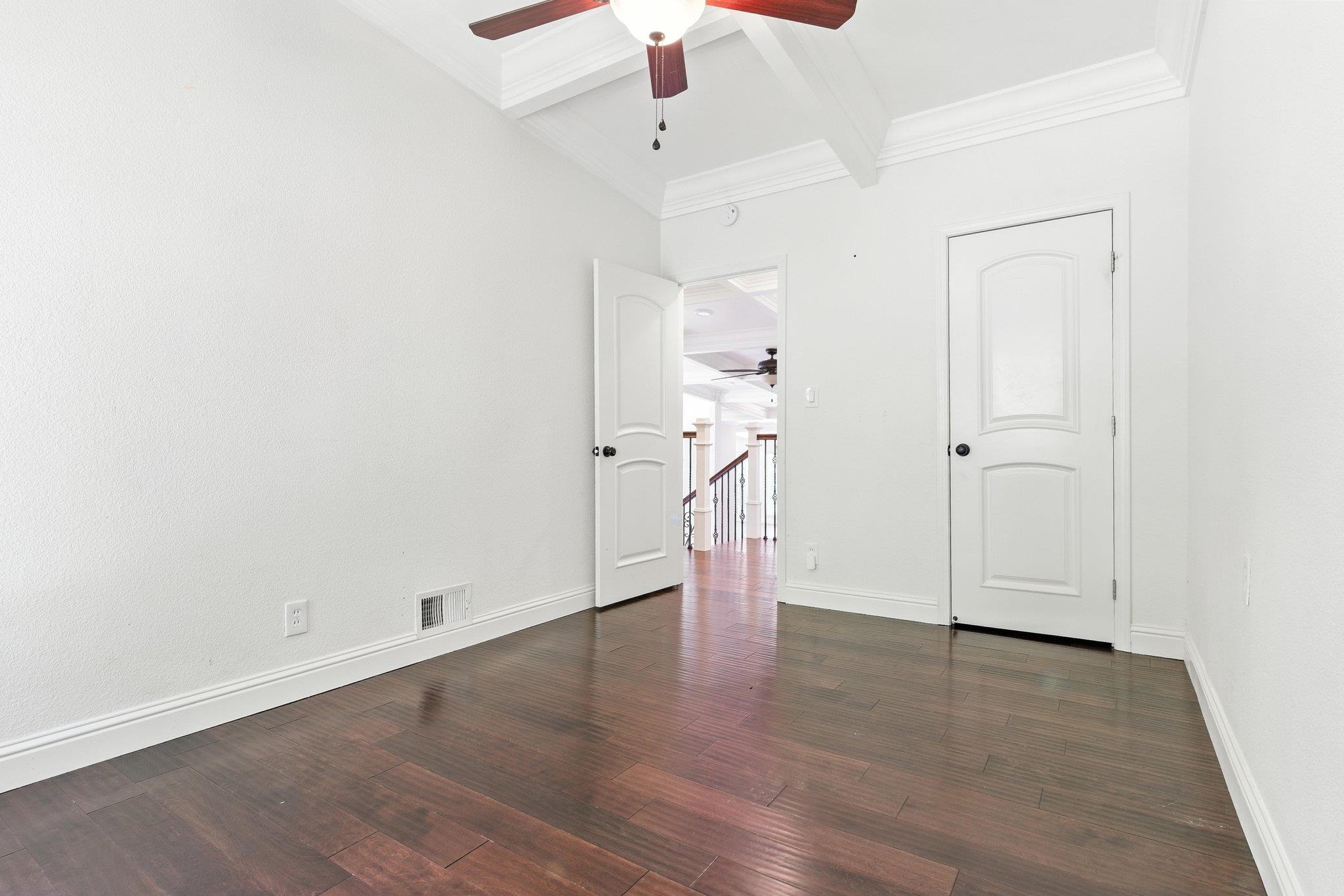 Detail Gallery Image 20 of 36 For 18 Conrad Ct, Oakland,  CA 94611 - 3 Beds | 3 Baths