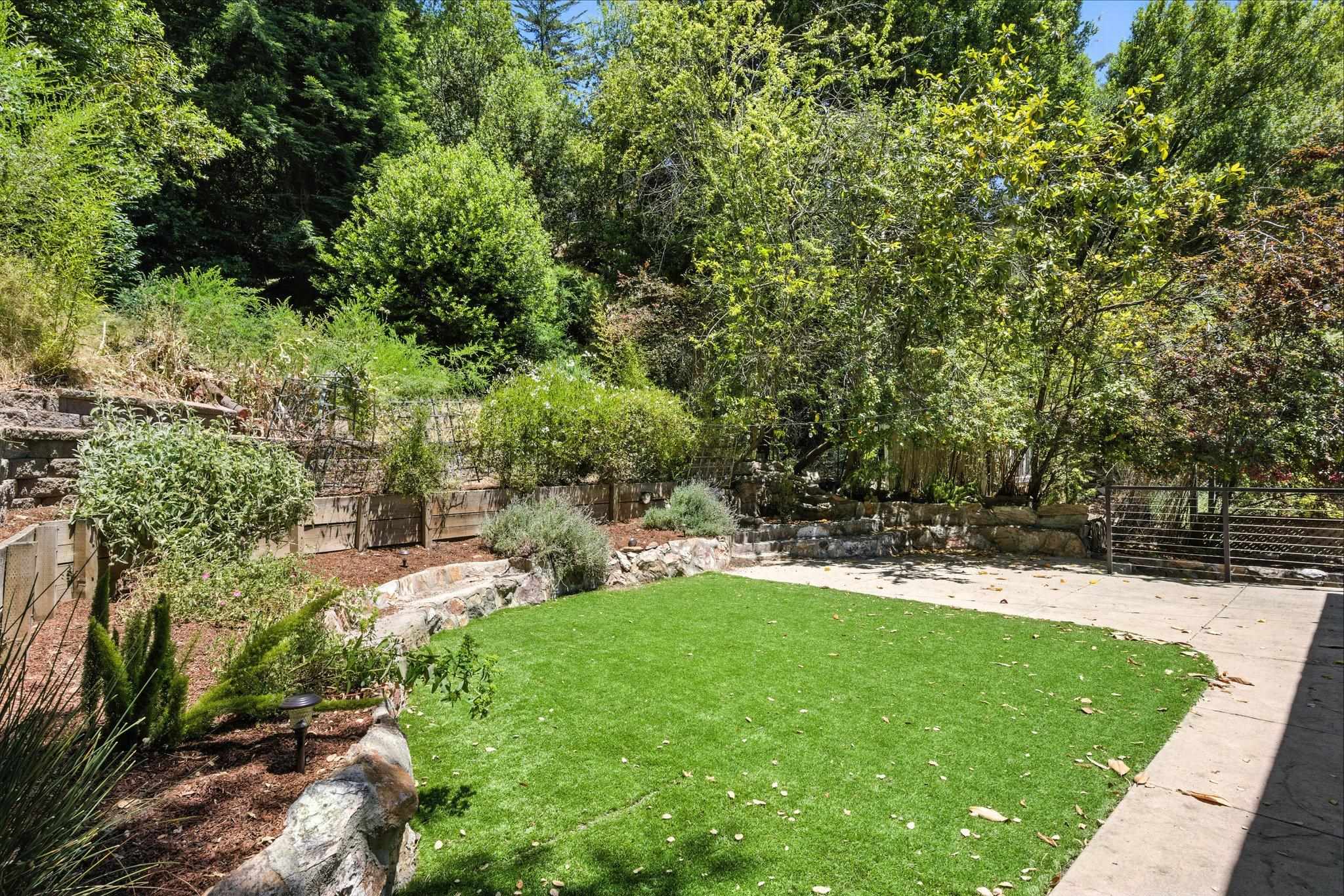 Detail Gallery Image 34 of 36 For 18 Conrad Ct, Oakland,  CA 94611 - 3 Beds | 3 Baths