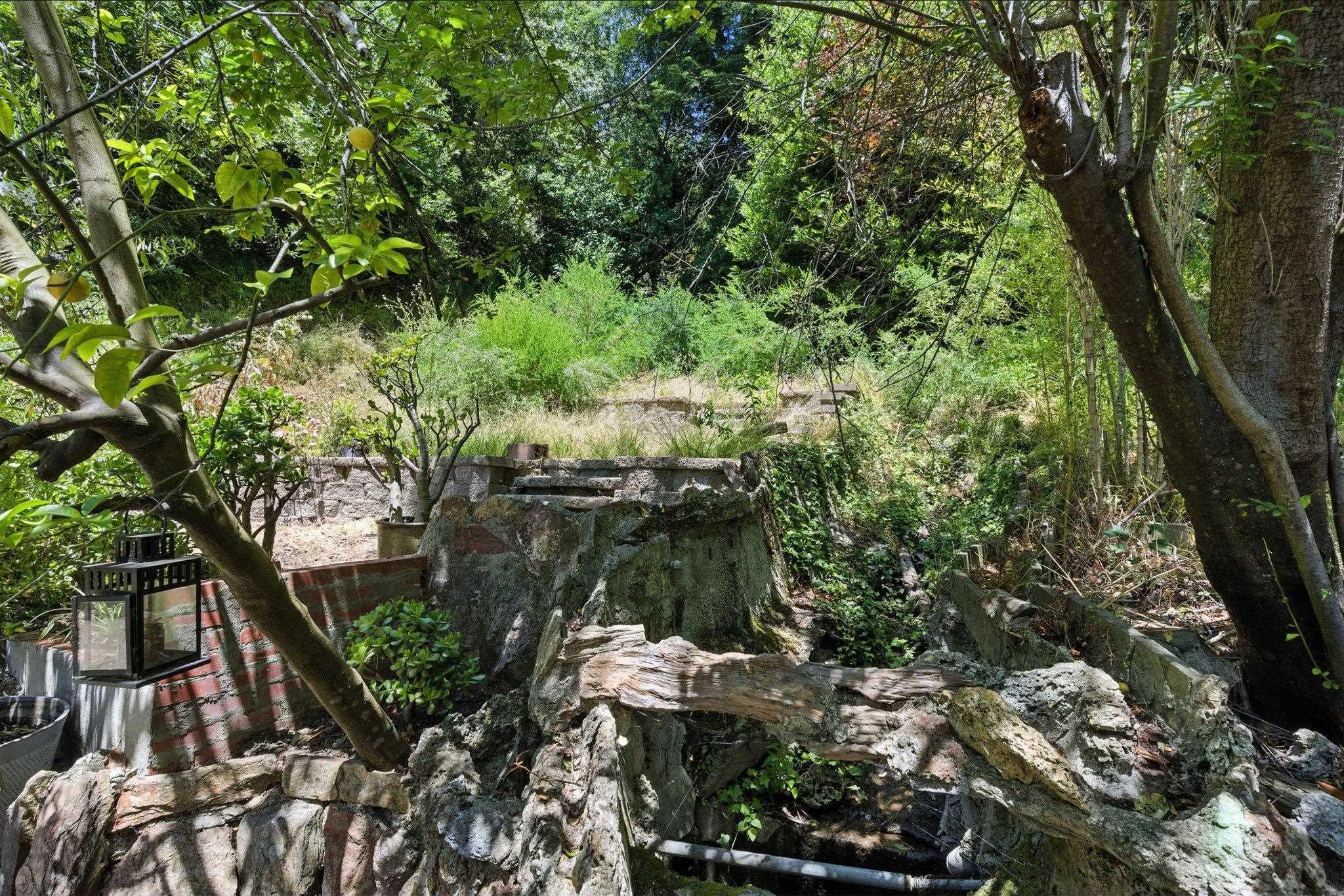 Detail Gallery Image 36 of 36 For 18 Conrad Ct, Oakland,  CA 94611 - 3 Beds | 3 Baths