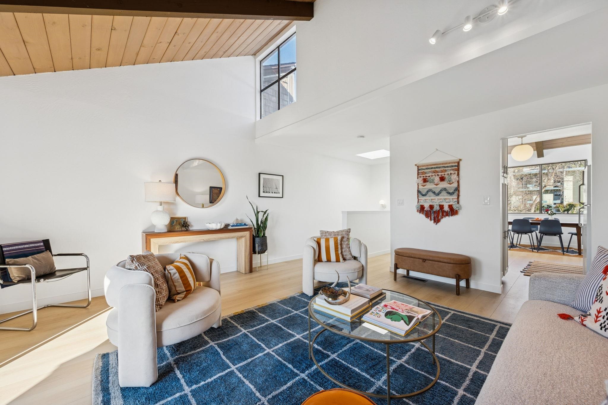 Photo #1: 41121961 Listing: Photo #1