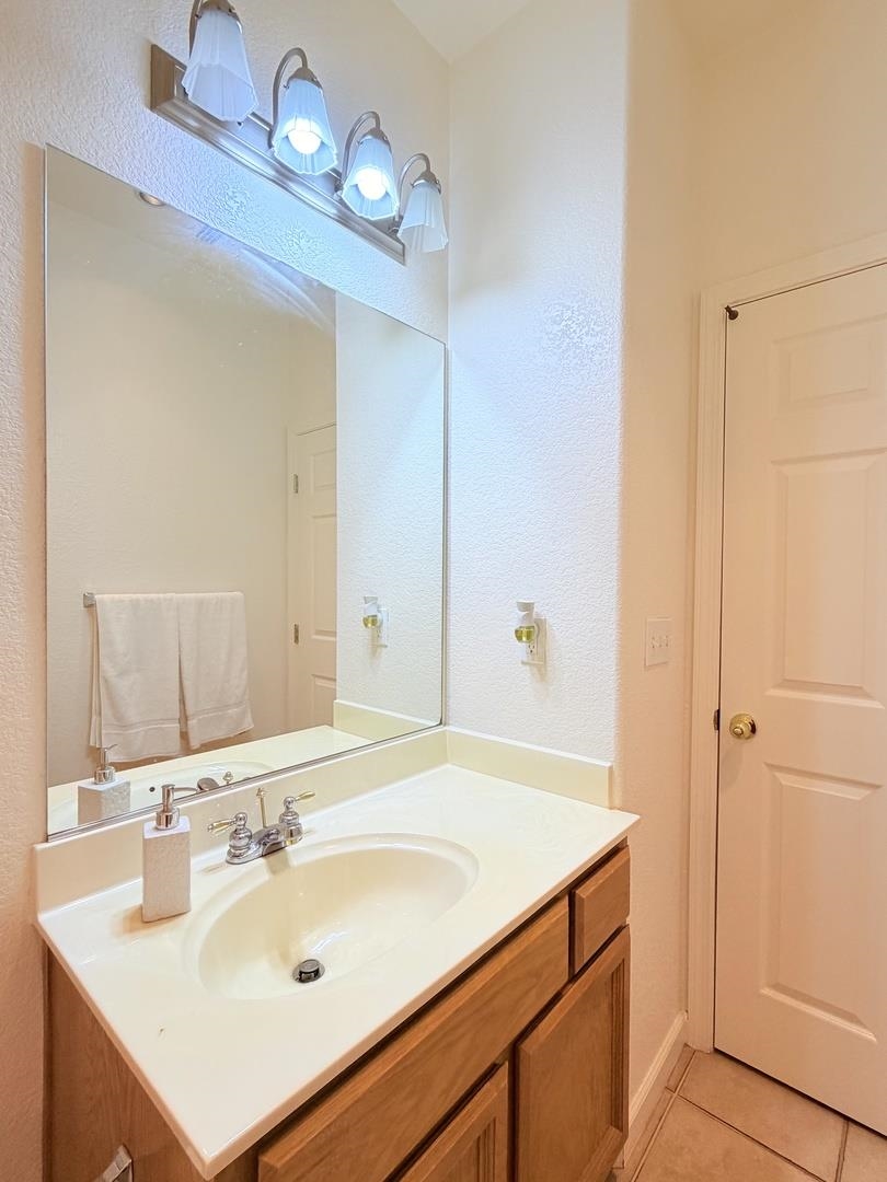 Detail Gallery Image 11 of 23 For 2054 Ajay Dr, Roseville,  CA 95678 - 3 Beds | 2 Baths