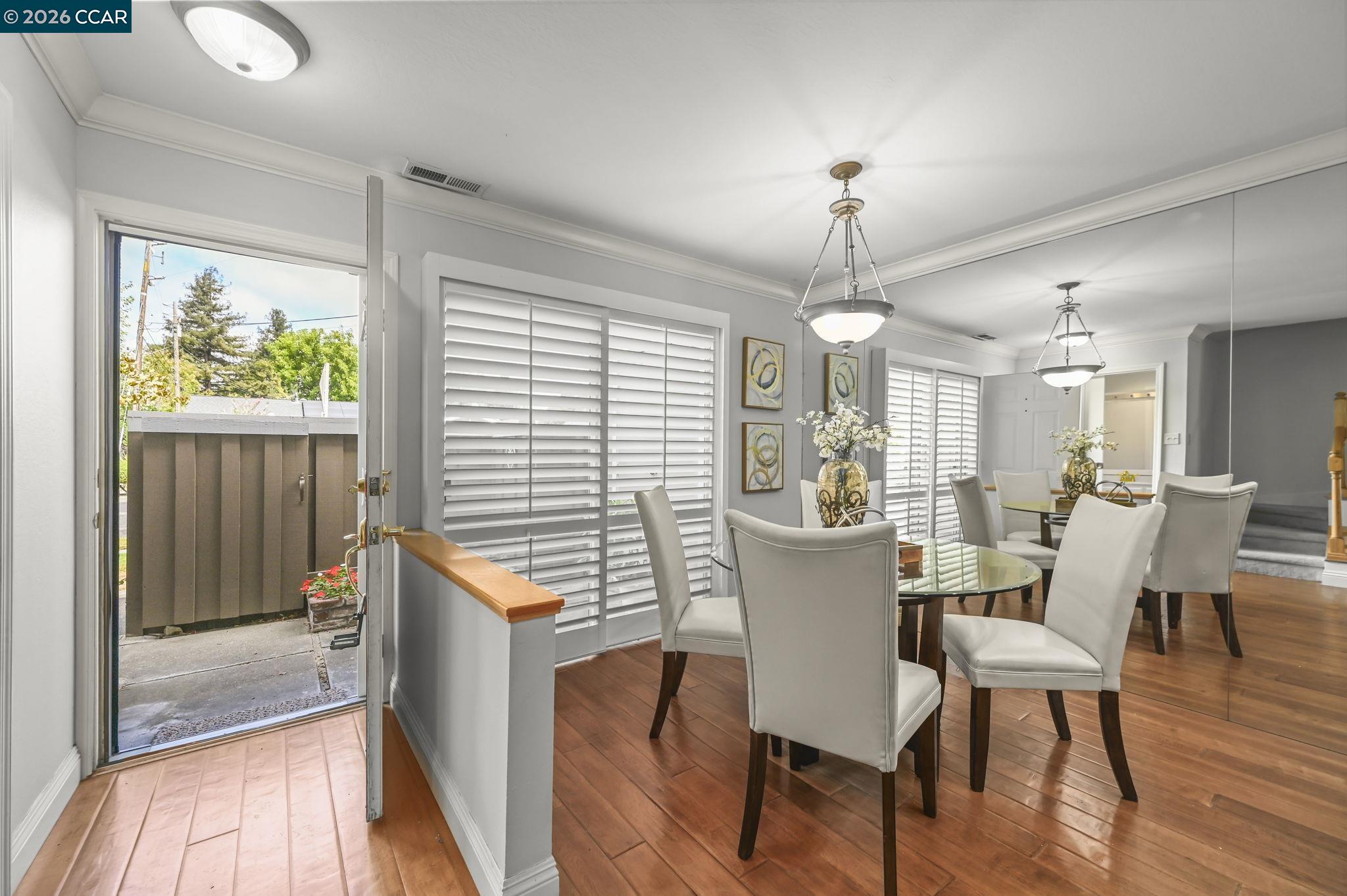 Photo #3: 41121975 Listing: Photo #3