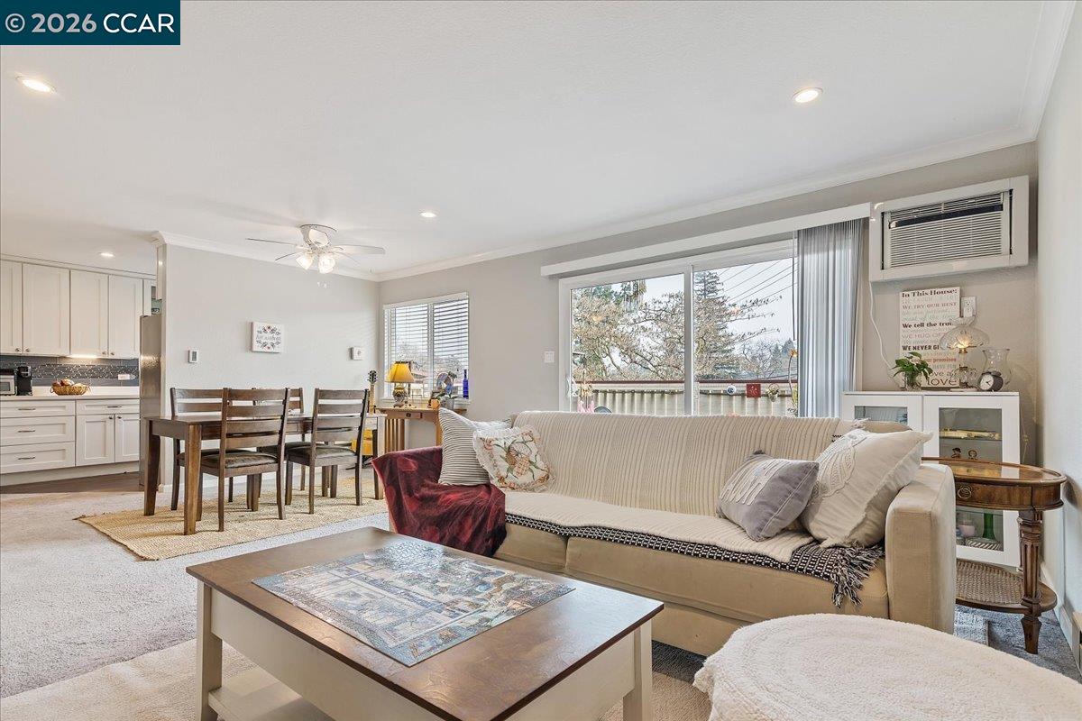 Photo #1: 41121977 Listing: Photo #1