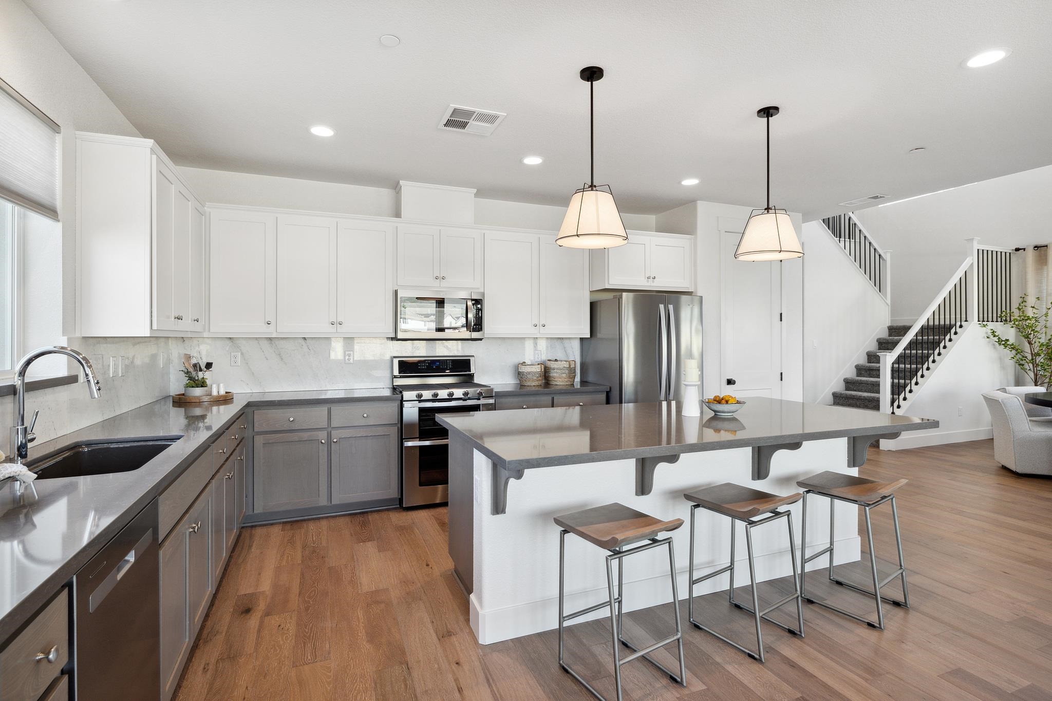 Detail Gallery Image 12 of 57 For 1516 Millennium Way, Fairfield,  CA 94533 - 4 Beds | 3 Baths