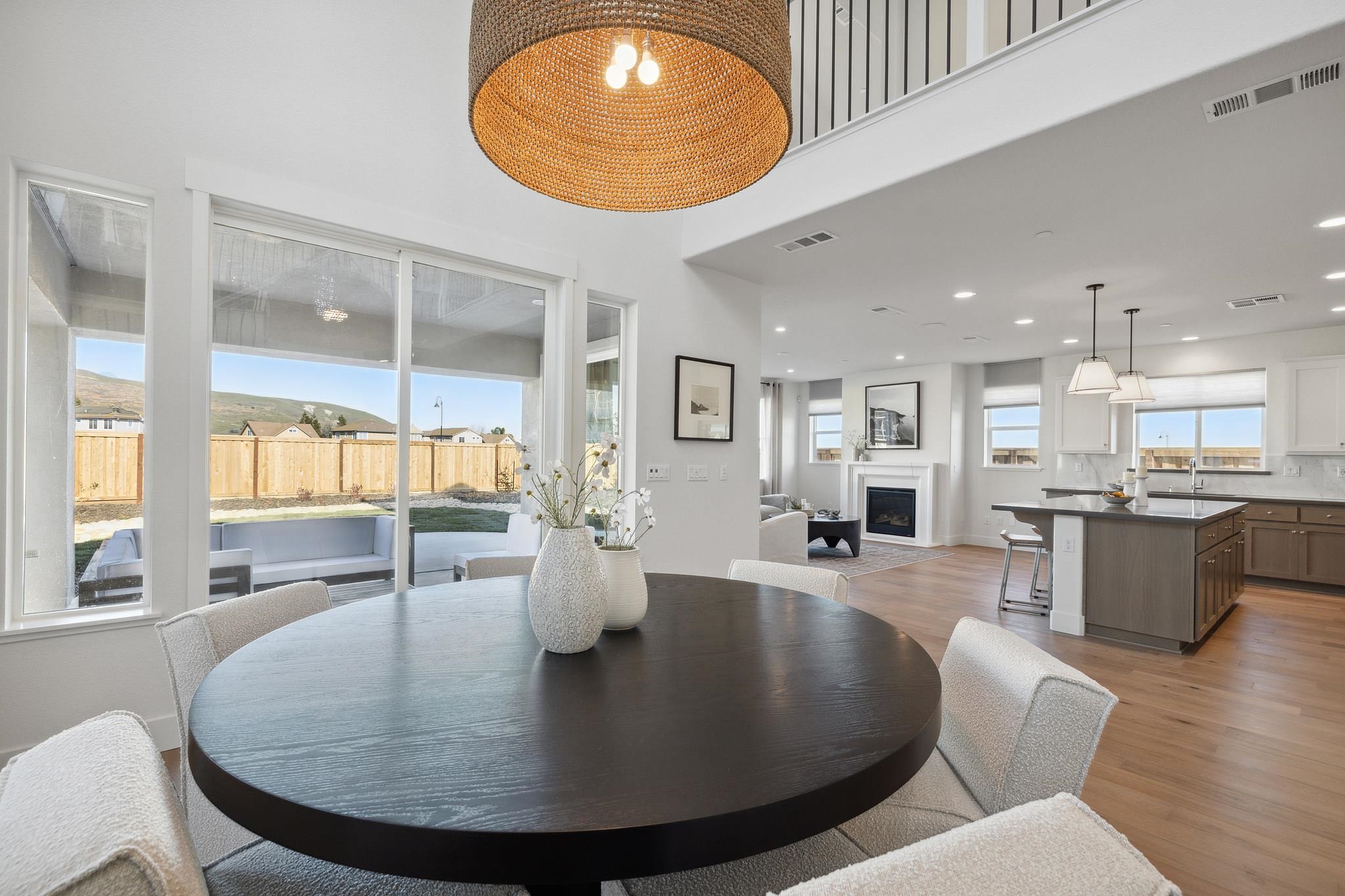 Detail Gallery Image 7 of 57 For 1516 Millennium Way, Fairfield,  CA 94533 - 4 Beds | 3 Baths