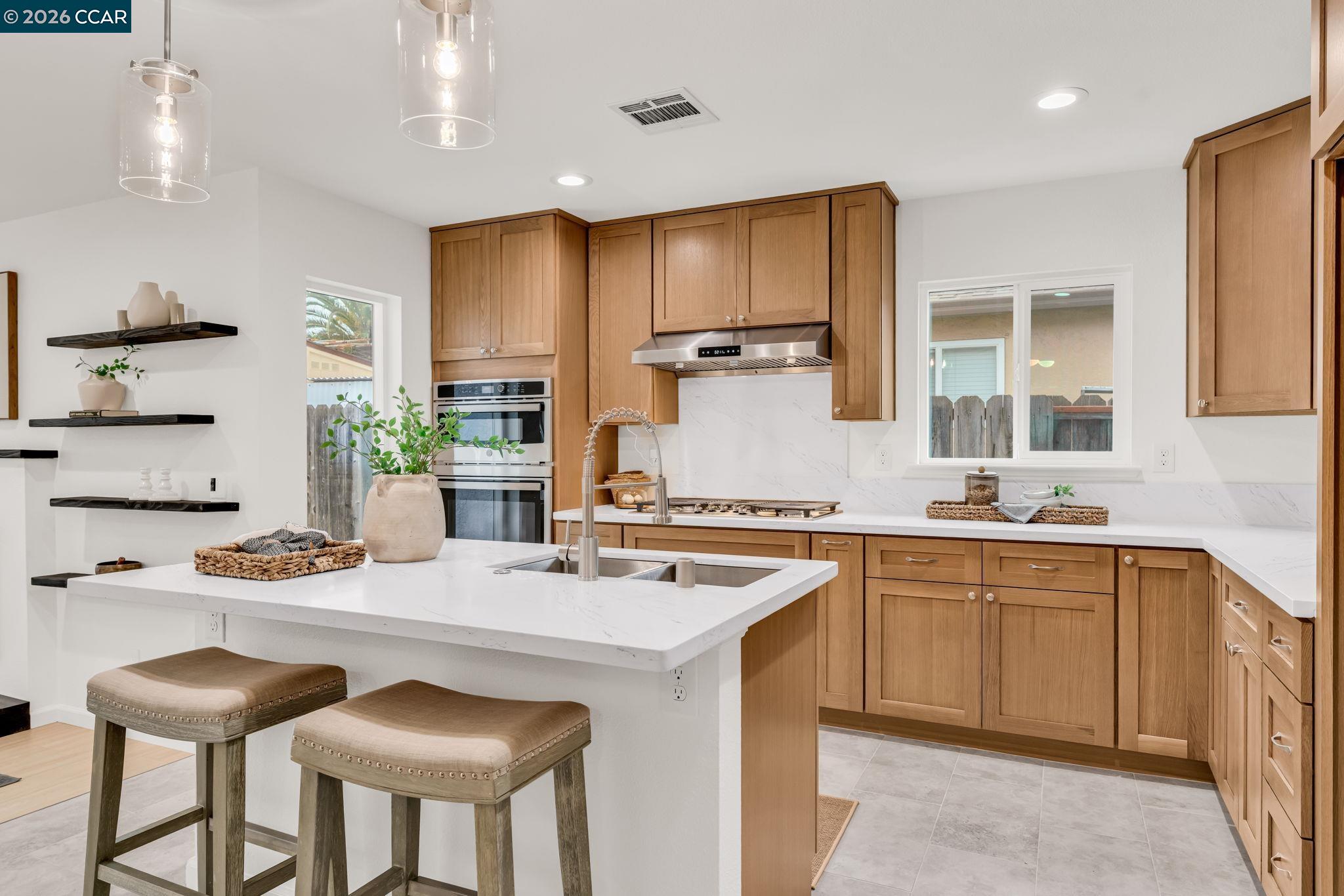 Detail Gallery Image 11 of 37 For 1866 Elkwood Dr, Concord,  CA 94519 - 3 Beds | 2 Baths