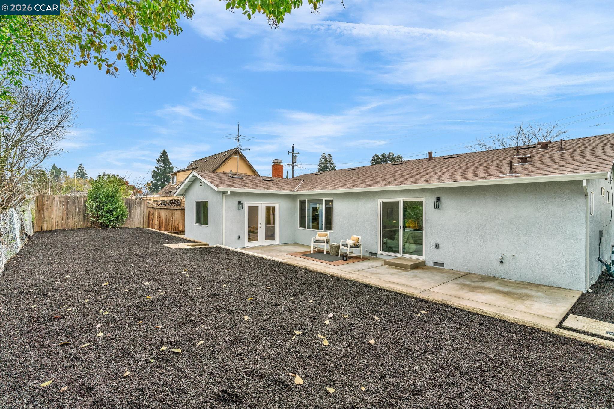 Detail Gallery Image 29 of 37 For 1866 Elkwood Dr, Concord,  CA 94519 - 3 Beds | 2 Baths