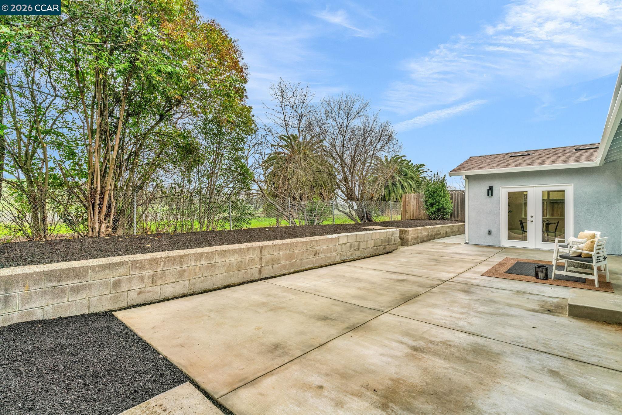 Detail Gallery Image 31 of 37 For 1866 Elkwood Dr, Concord,  CA 94519 - 3 Beds | 2 Baths