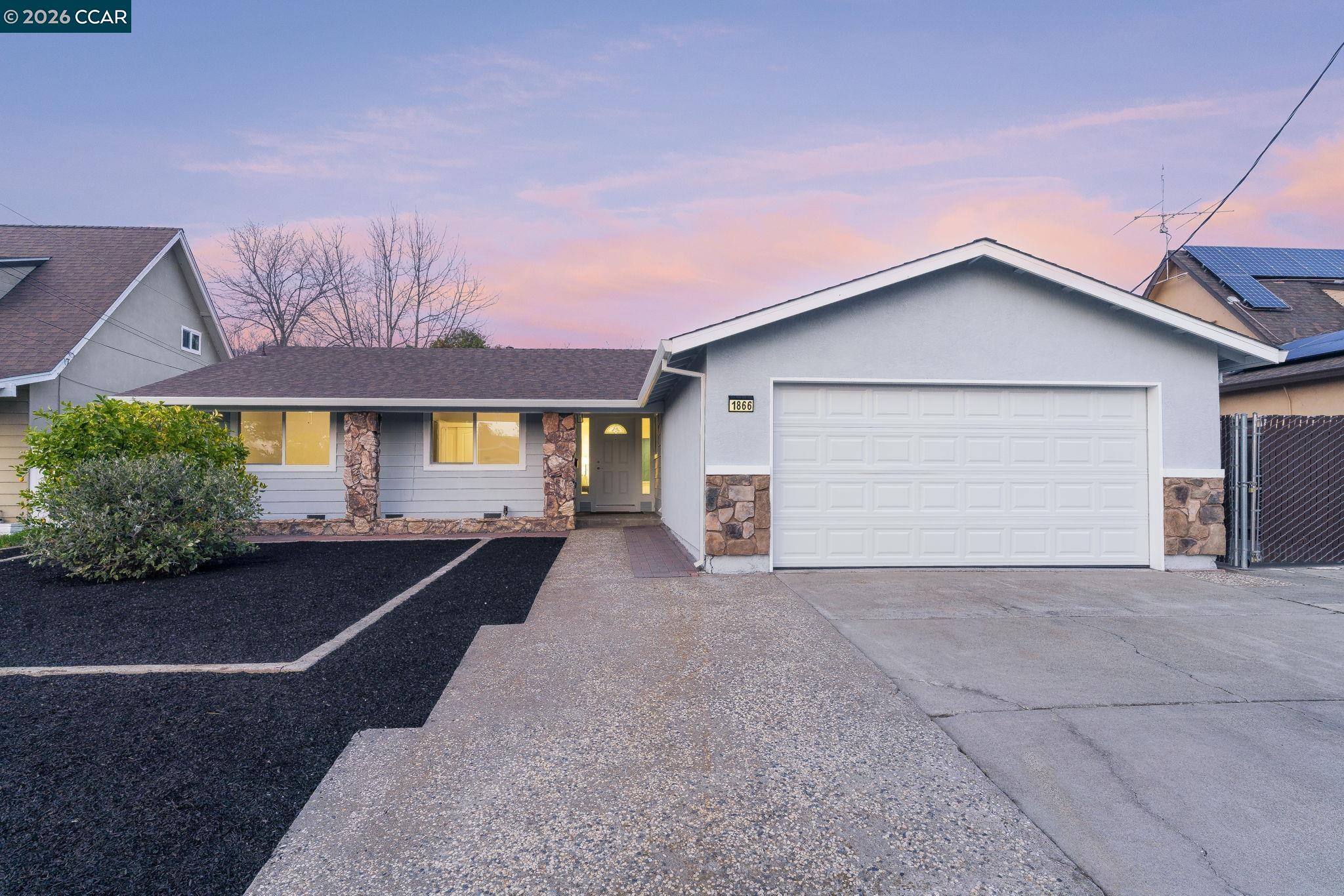 Detail Gallery Image 34 of 37 For 1866 Elkwood Dr, Concord,  CA 94519 - 3 Beds | 2 Baths