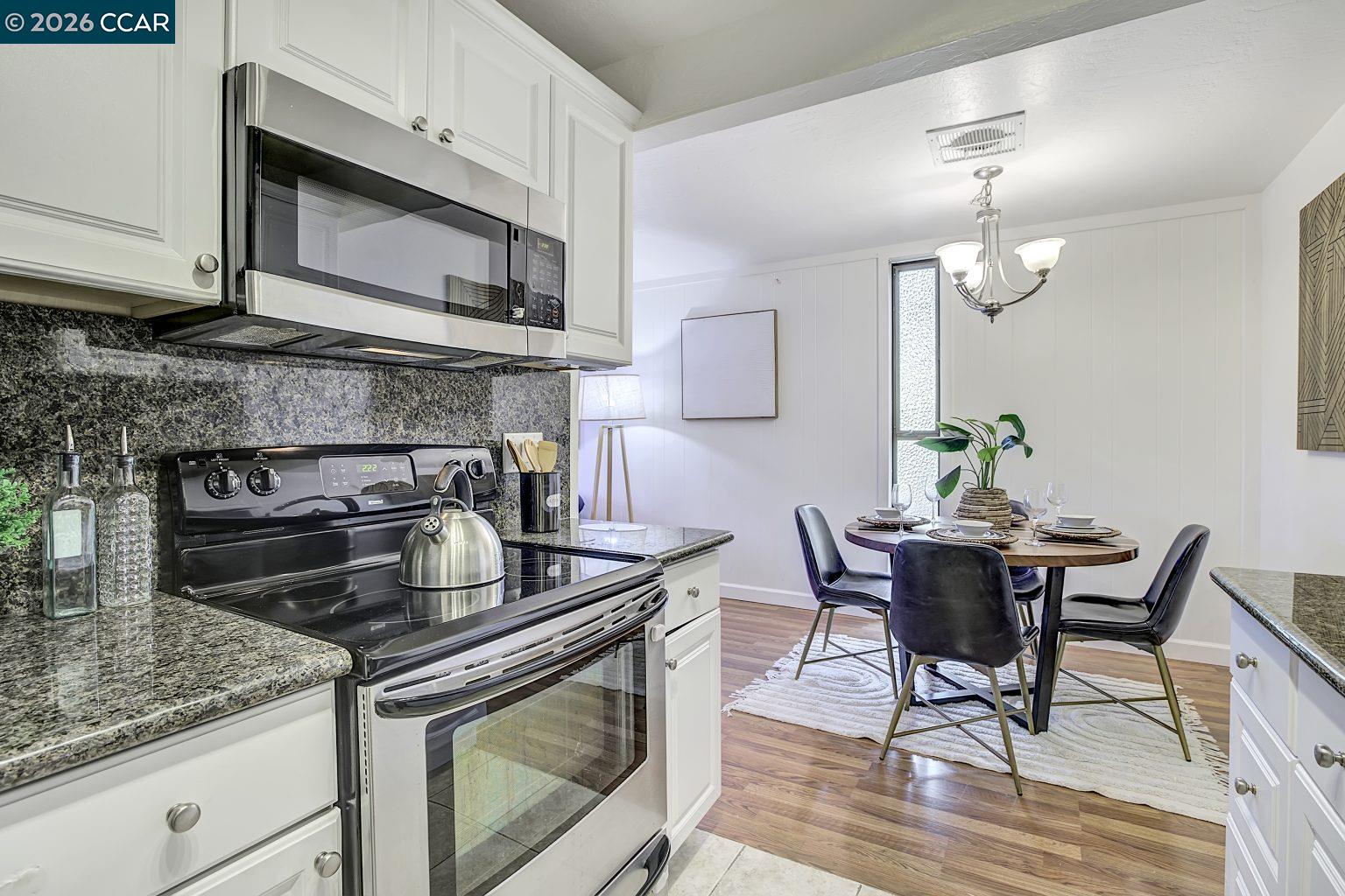 Photo #11: 41121984 Listing: Photo #11