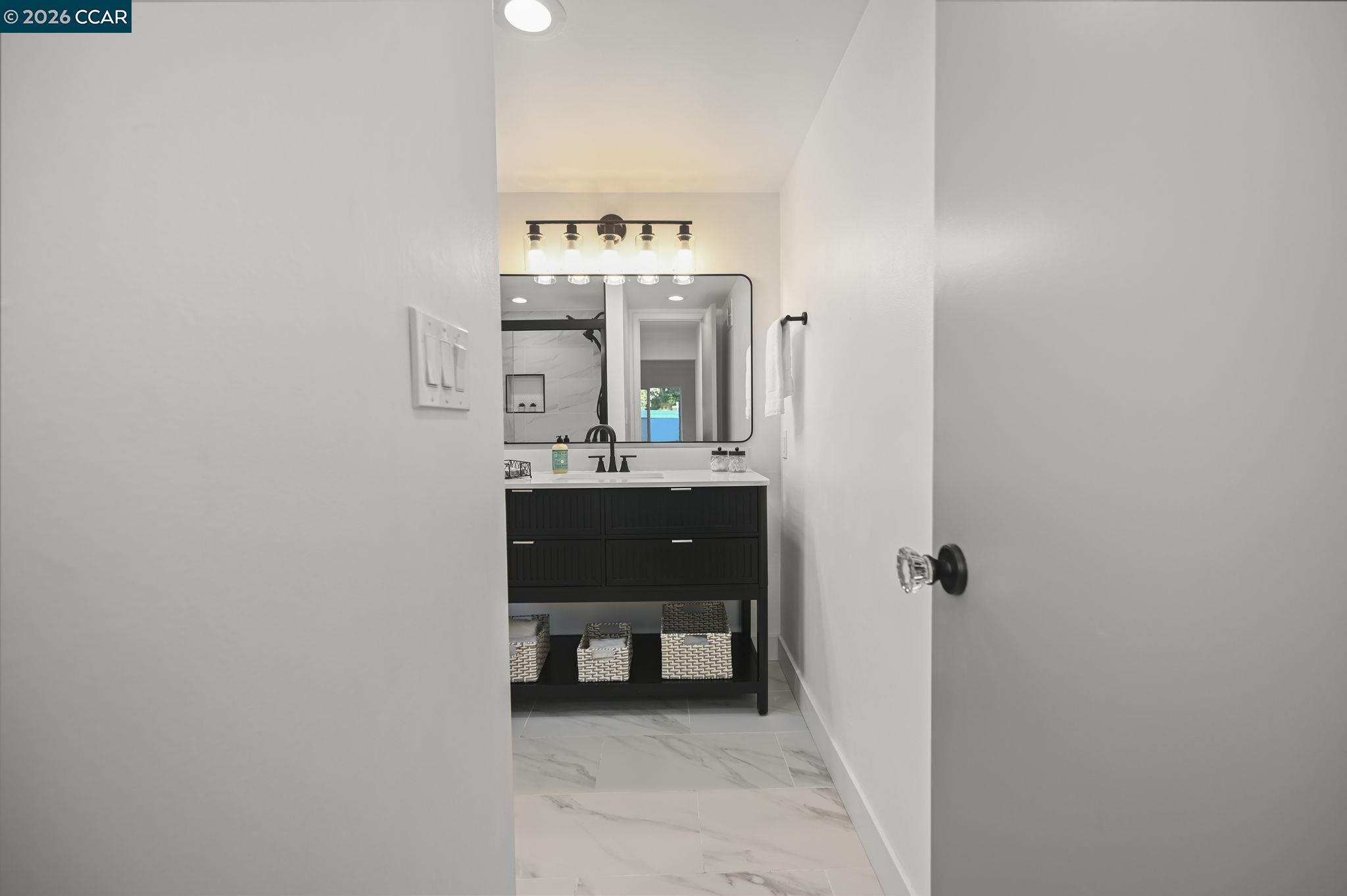 Photo #24: 41121985 Listing: Photo #24