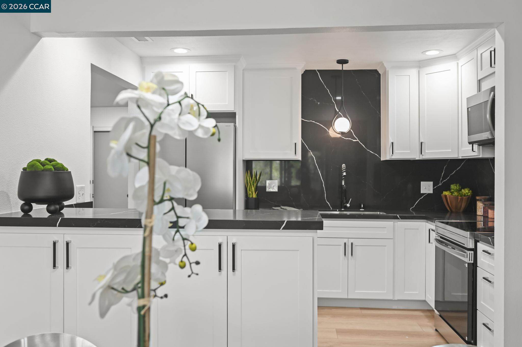 Photo #4: 41121985 Listing: Photo #4