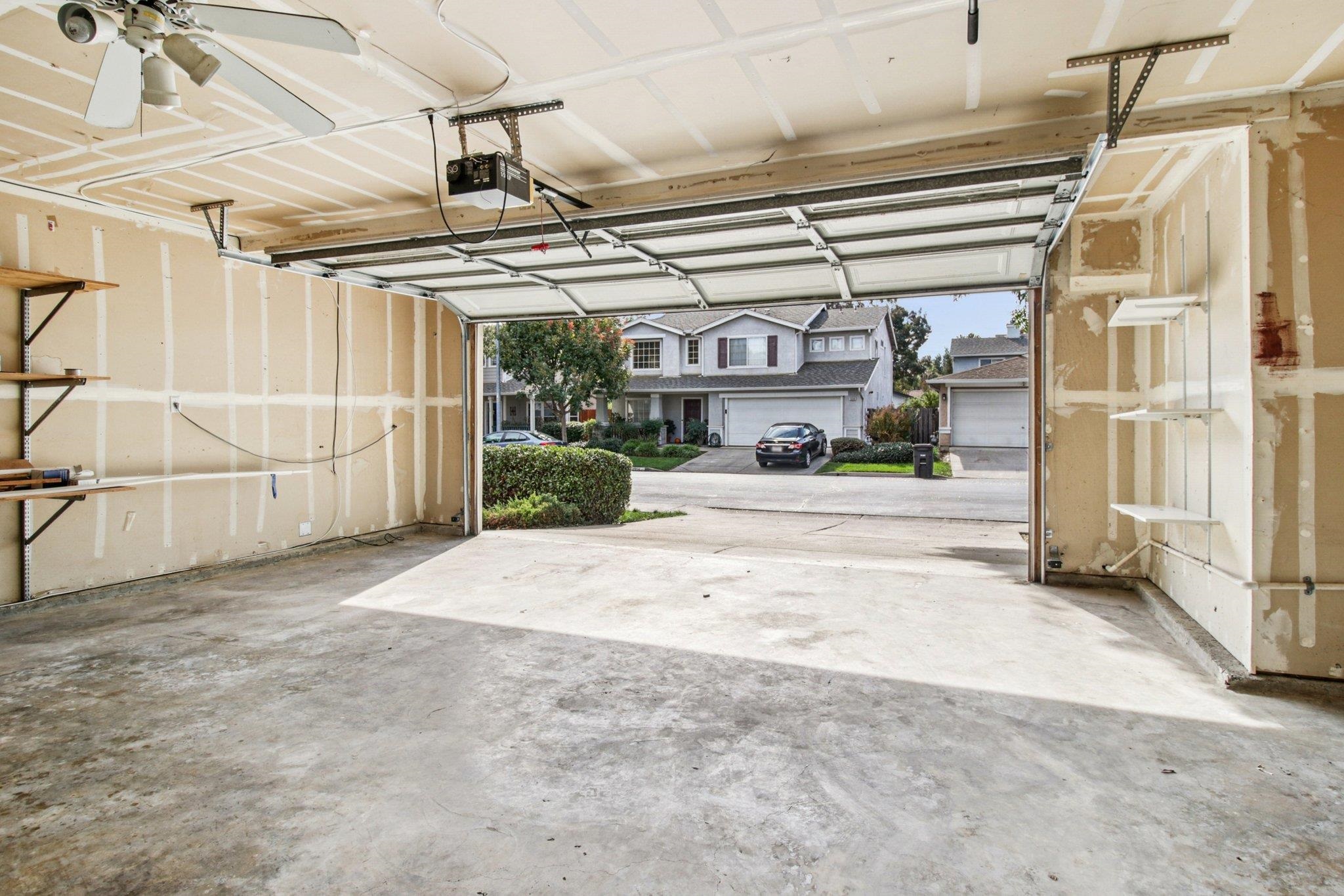 Detail Gallery Image 30 of 32 For 1559 Freed Cir, Pittsburg,  CA 94565 - 4 Beds | 2/1 Baths