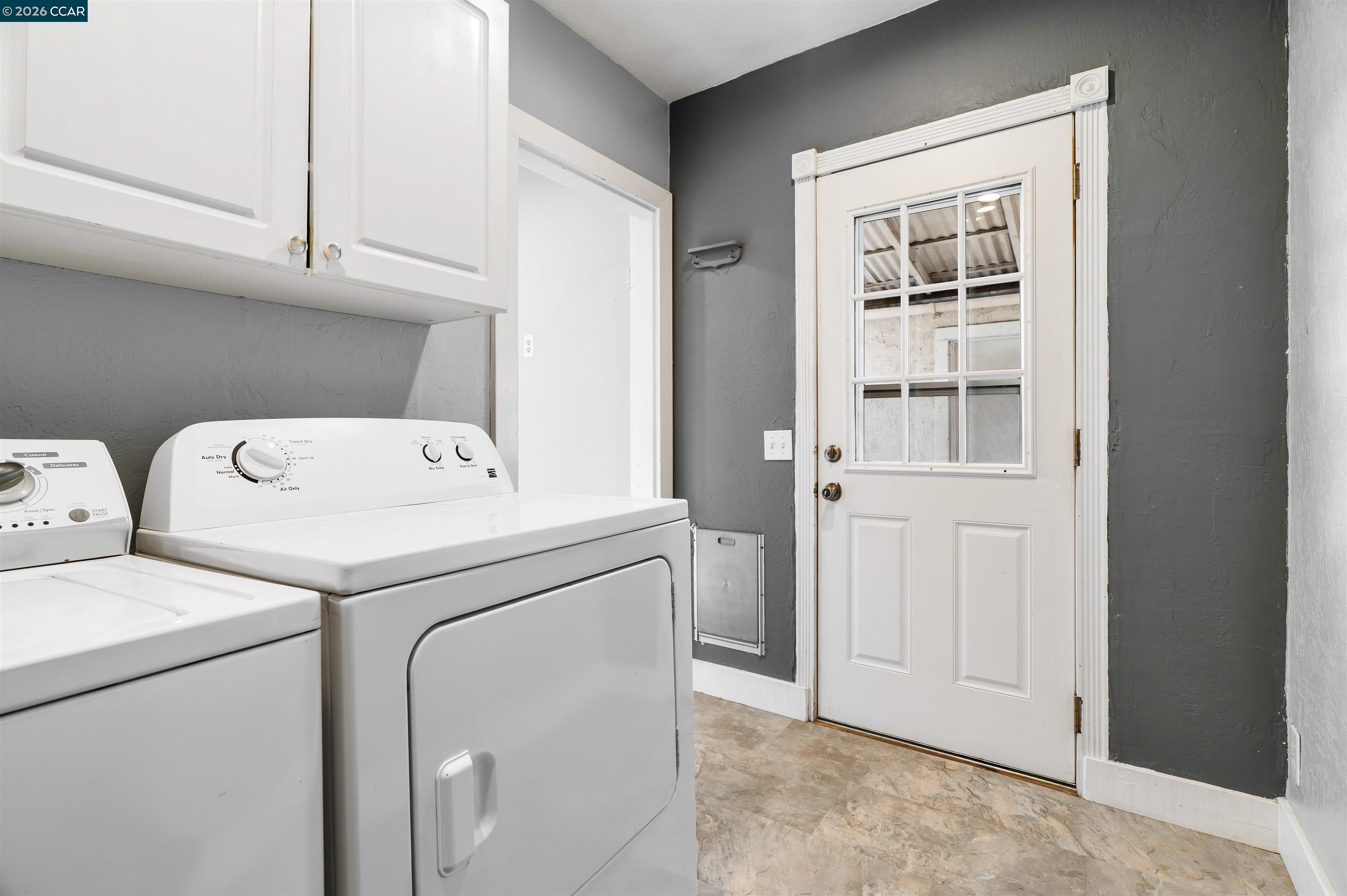 Detail Gallery Image 19 of 34 For 2831 Almond Street, Martinez,  CA 94553-5344 - 3 Beds | 2 Baths