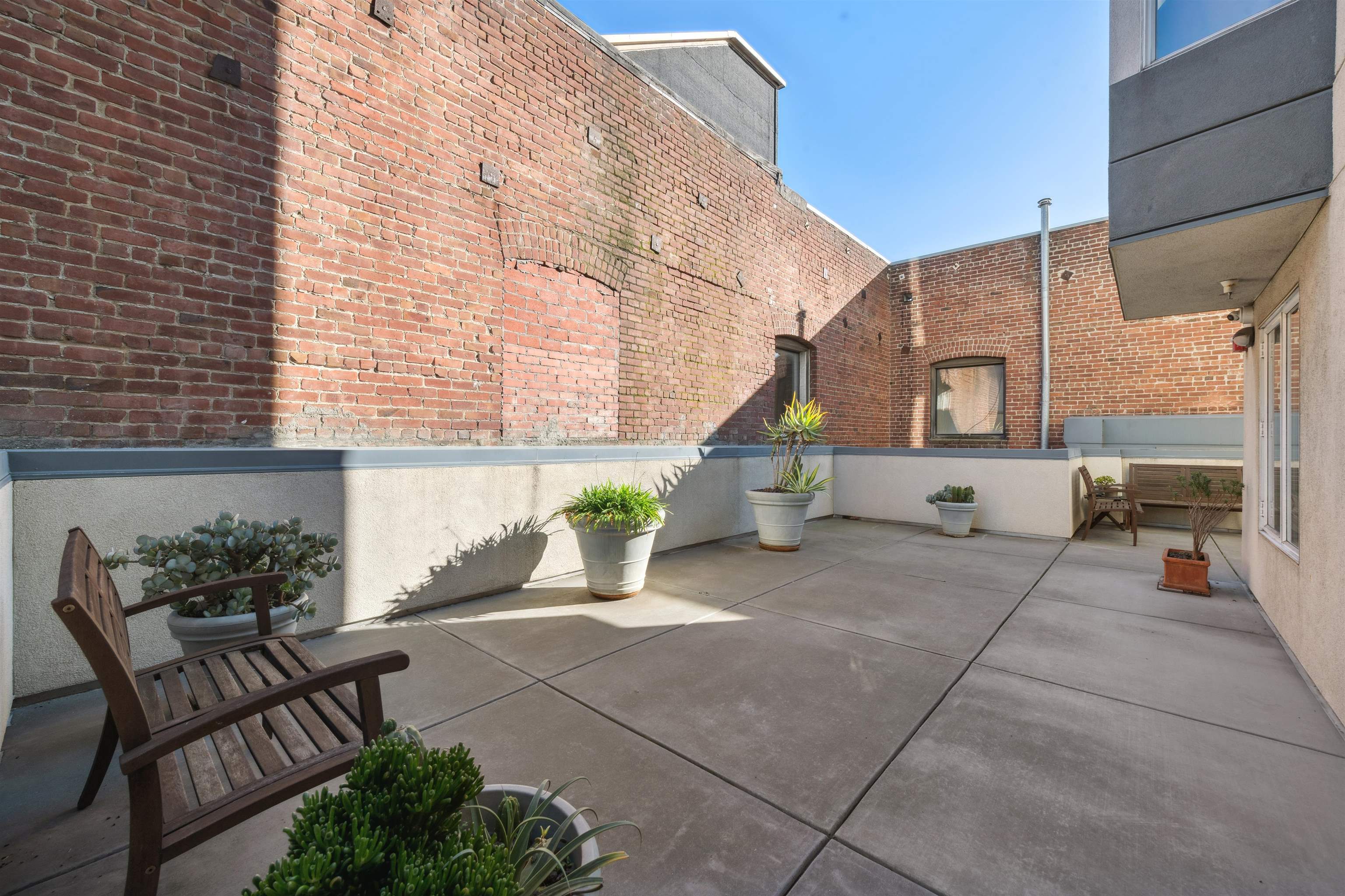 Detail Gallery Image 20 of 21 For 81 Frank Norris Place #303,  San Francisco,  CA 94109 - 1 Beds | 1 Baths