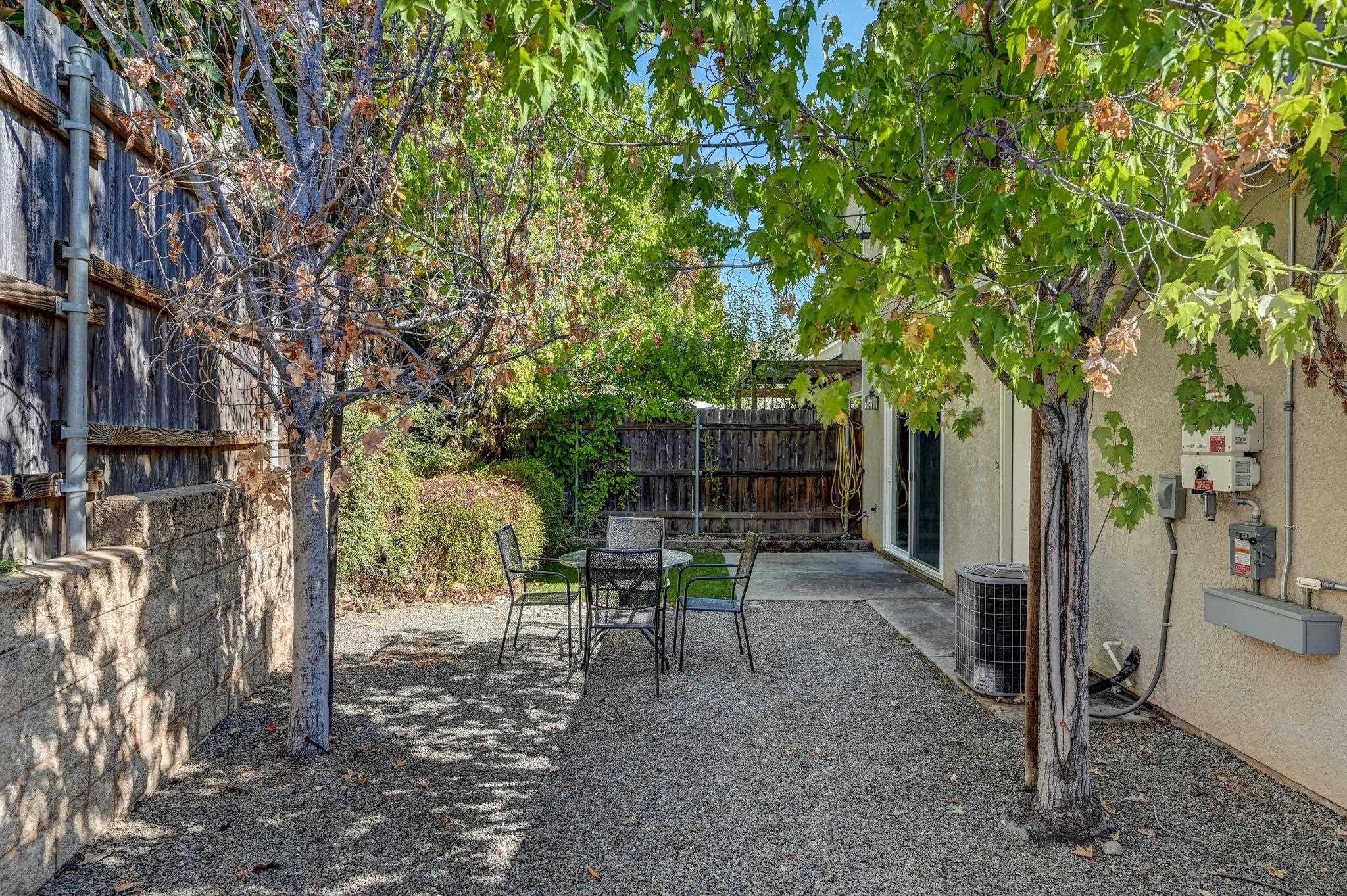 Detail Gallery Image 36 of 40 For 343 Fieldstone Drive, Murphys,  CA 95247 - 2 Beds | 3/1 Baths