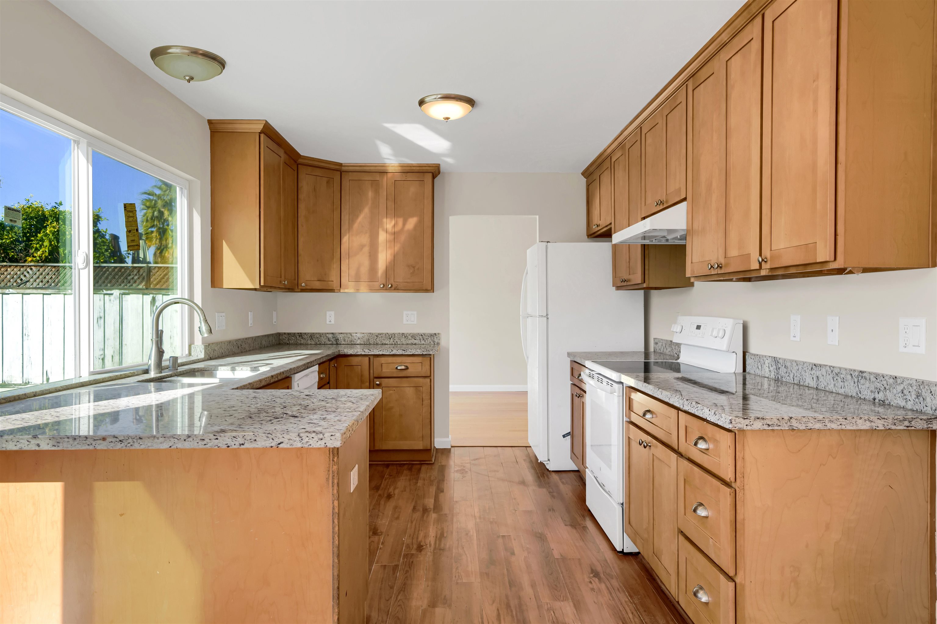 Detail Gallery Image 15 of 44 For 28339 Cabrini Dr, Hayward,  CA 94545 - 4 Beds | 2/1 Baths