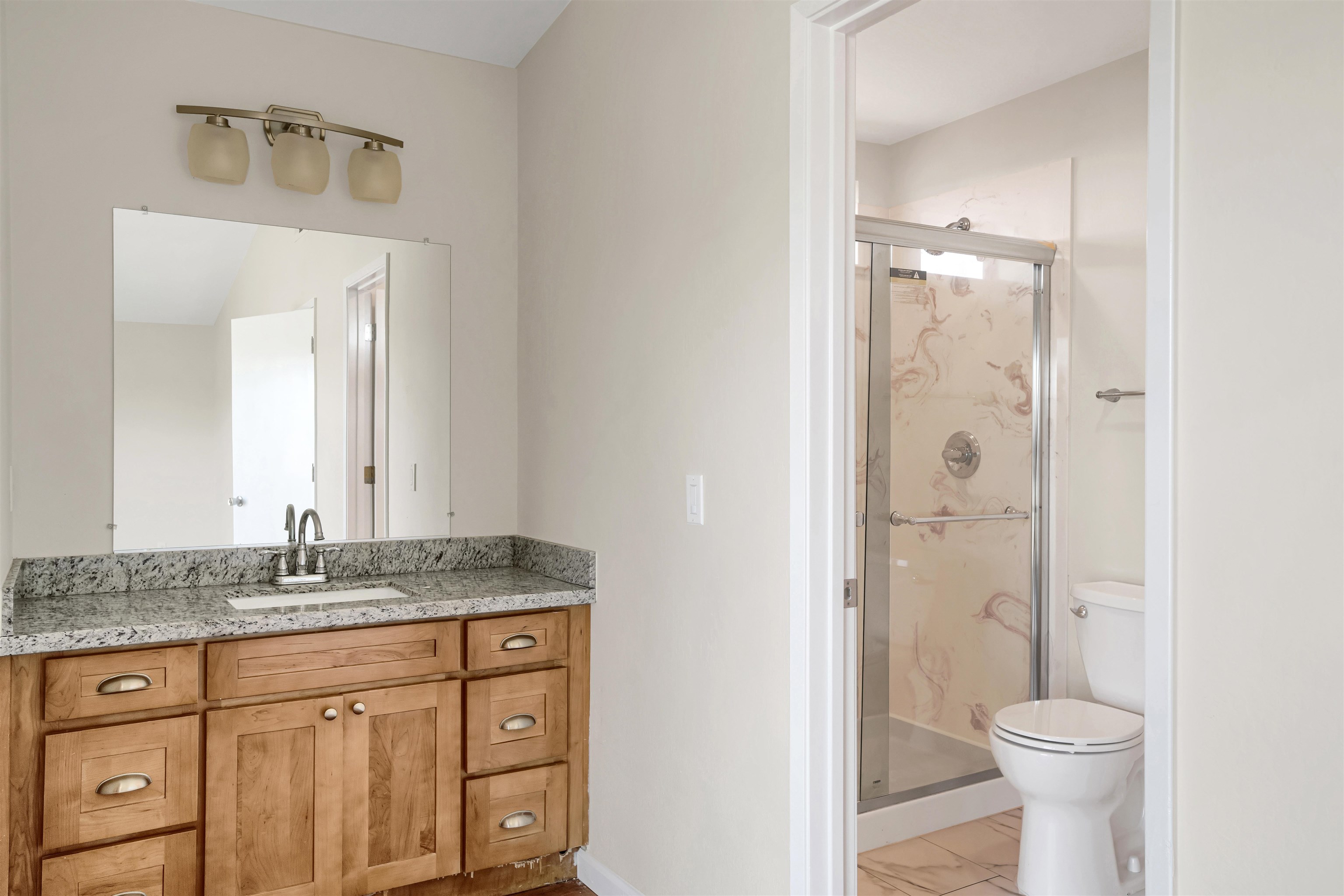 Detail Gallery Image 21 of 44 For 28339 Cabrini Dr, Hayward,  CA 94545 - 4 Beds | 2/1 Baths