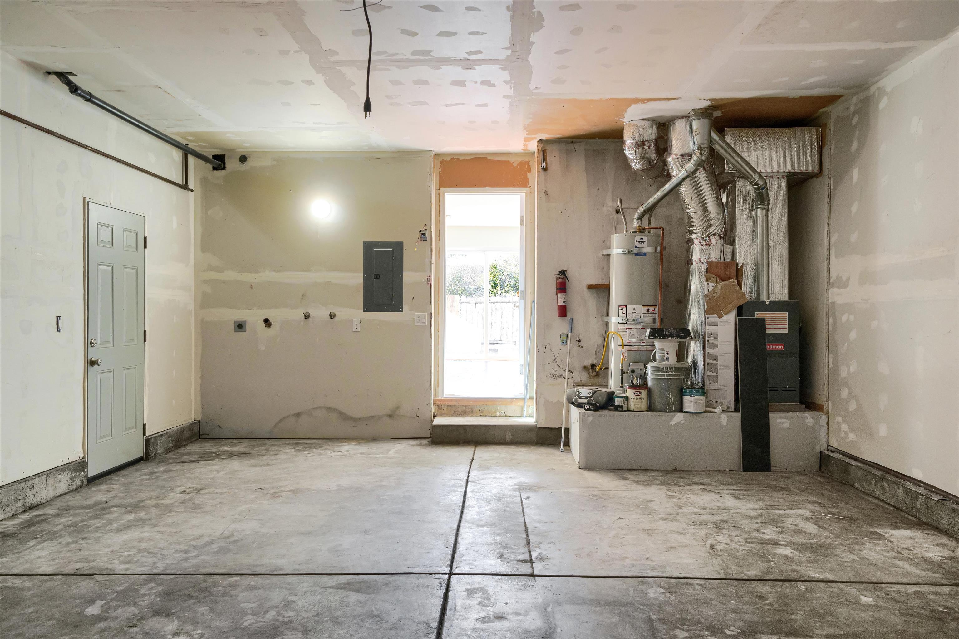 Detail Gallery Image 33 of 44 For 28339 Cabrini Dr, Hayward,  CA 94545 - 4 Beds | 2/1 Baths