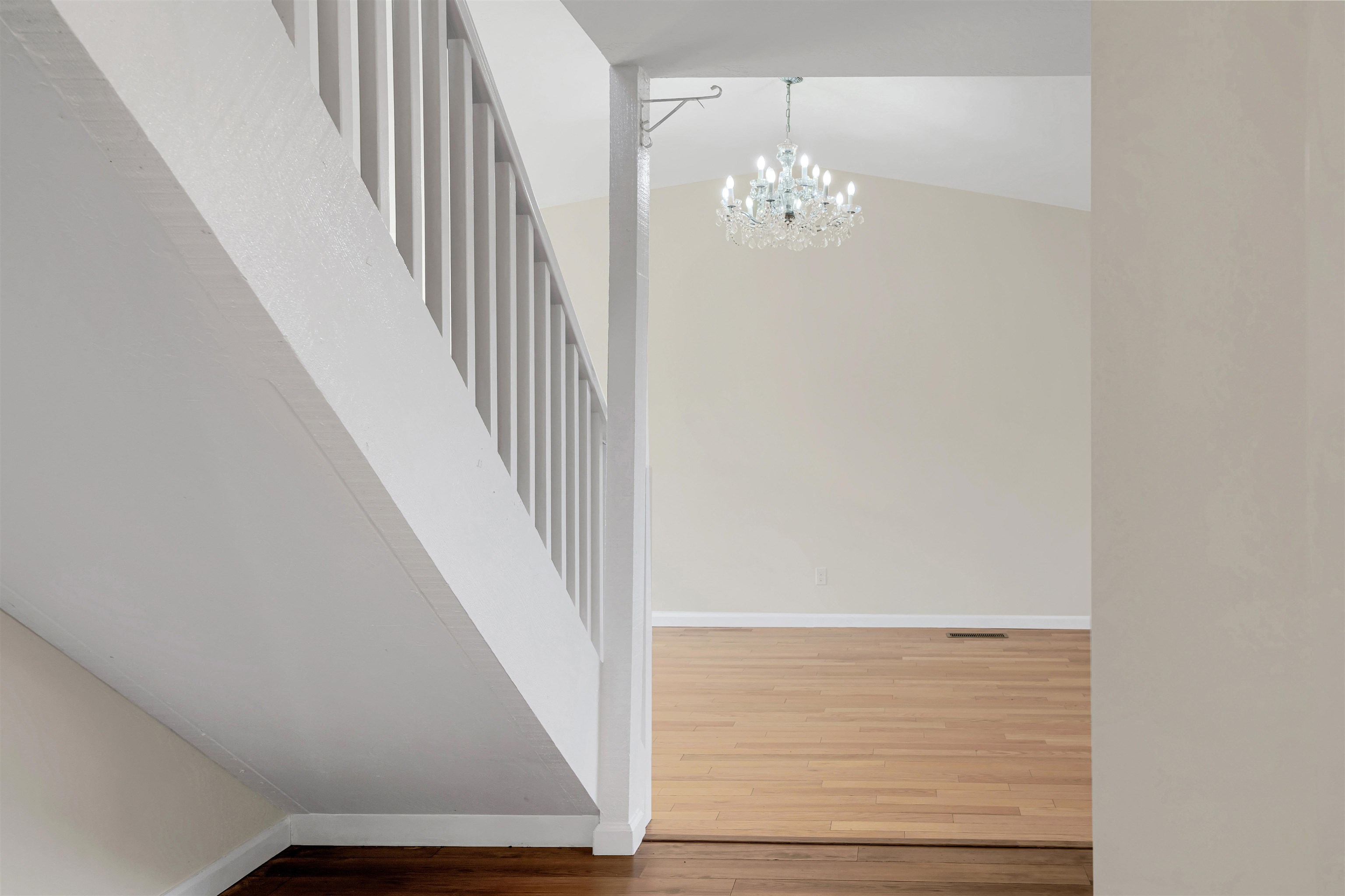 Detail Gallery Image 37 of 44 For 28339 Cabrini Dr, Hayward,  CA 94545 - 4 Beds | 2/1 Baths