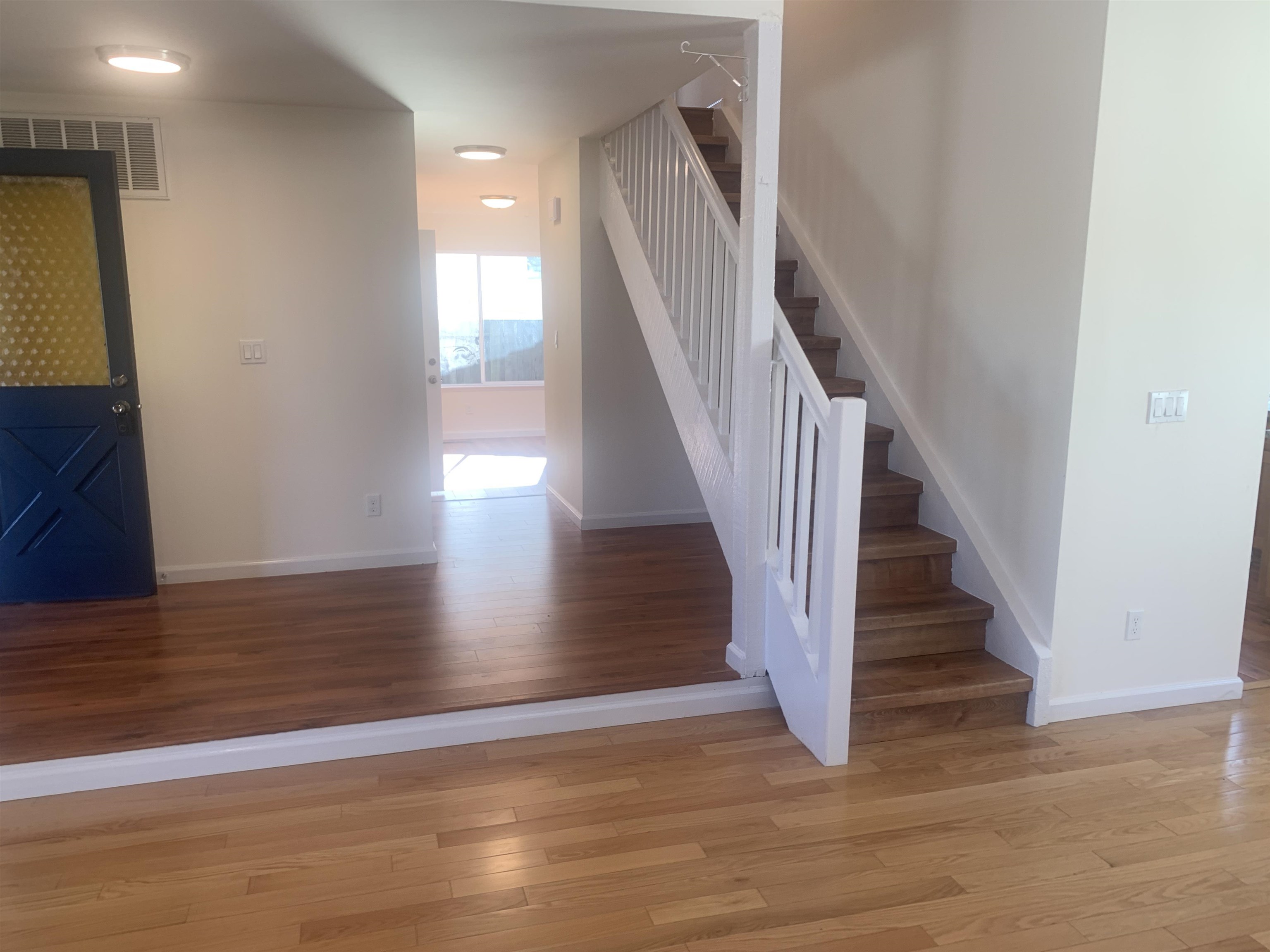 Detail Gallery Image 5 of 17 For 28339 Cabrini Dr, Hayward,  CA 94545 - 4 Beds | 2/1 Baths