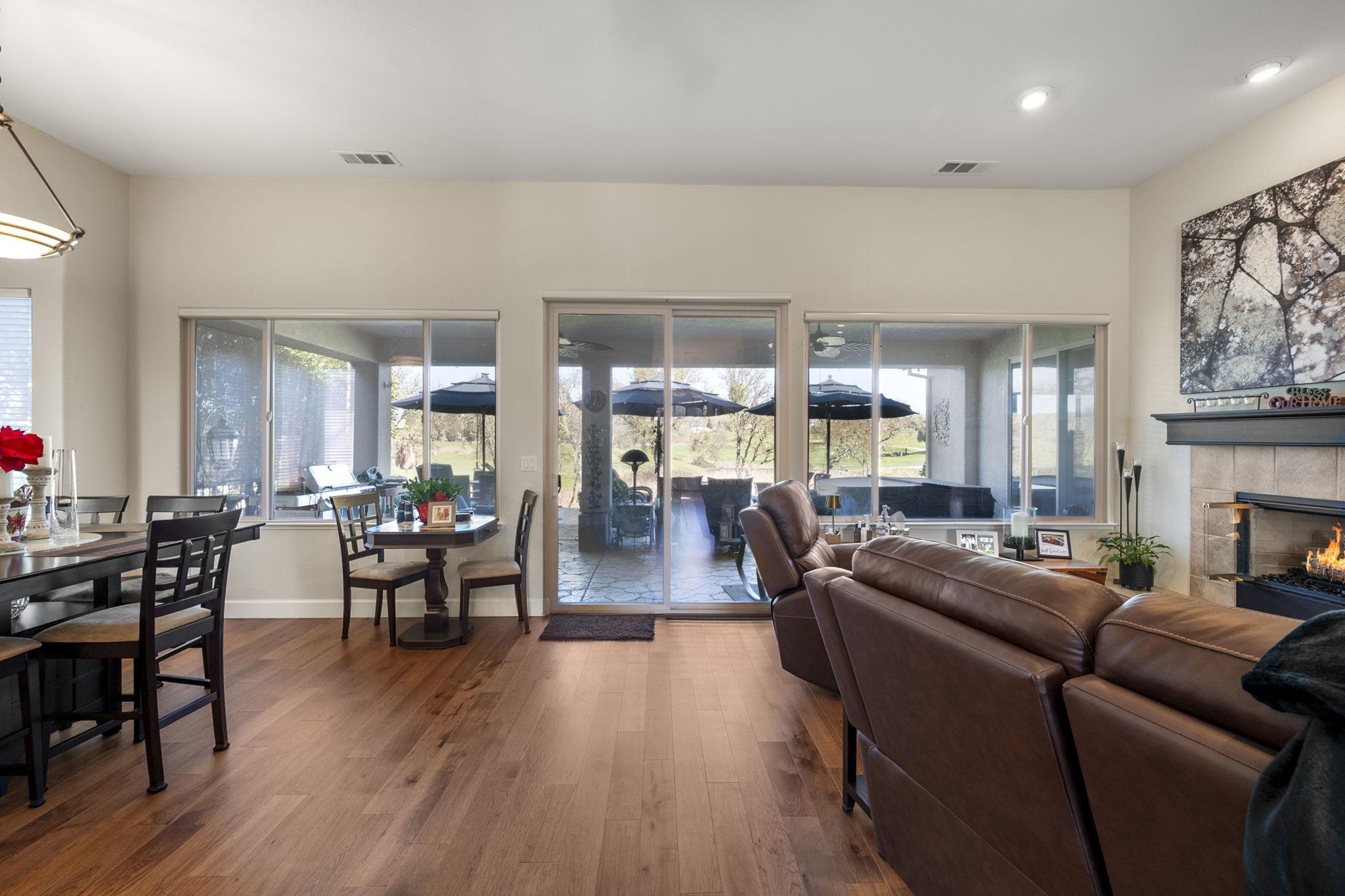 Detail Gallery Image 12 of 47 For 352 Mitchell Lake Ln, Copperopolis,  CA 95228 - 3 Beds | 2 Baths