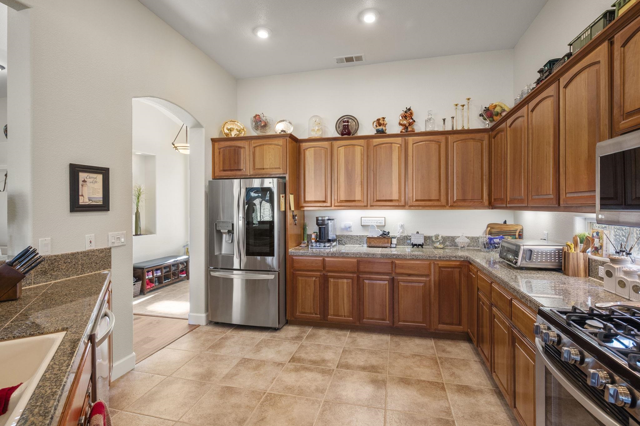 Detail Gallery Image 21 of 47 For 352 Mitchell Lake Ln, Copperopolis,  CA 95228 - 3 Beds | 2 Baths