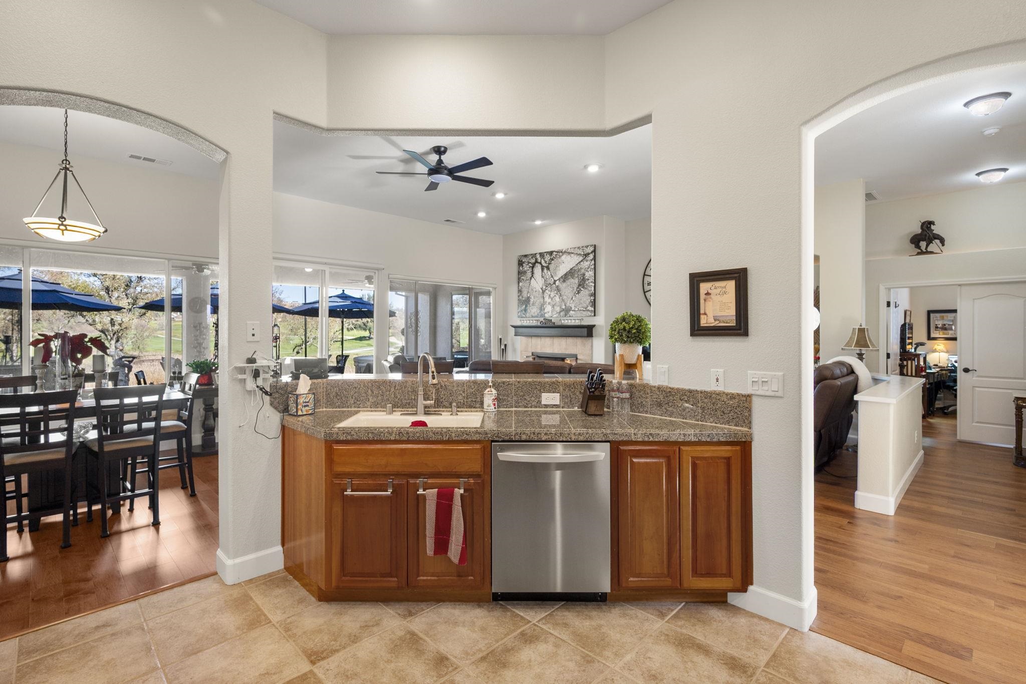 Detail Gallery Image 22 of 47 For 352 Mitchell Lake Ln, Copperopolis,  CA 95228 - 3 Beds | 2 Baths