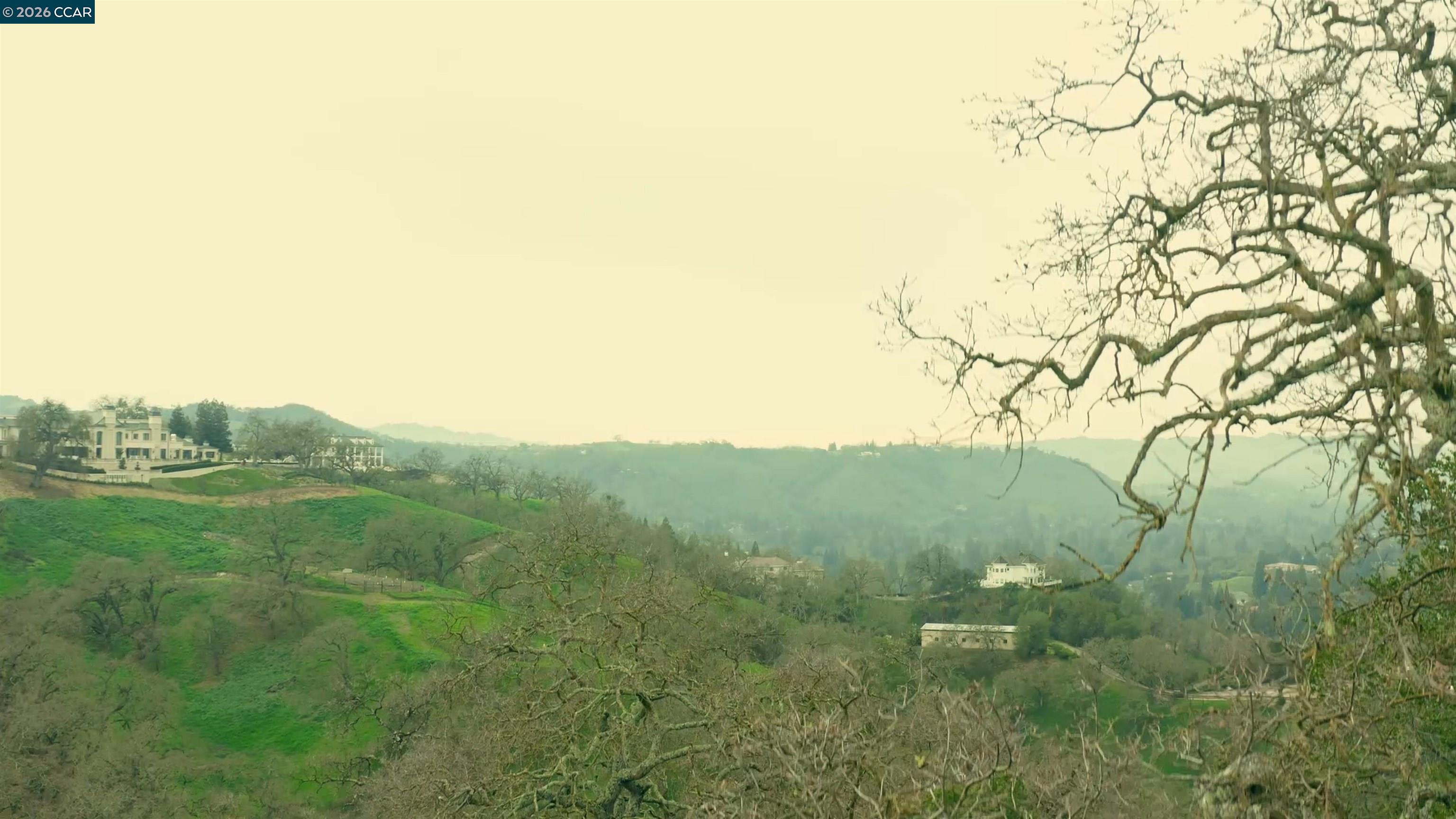 Detail Gallery Image 3 of 23 For 100 Los Balcones, Alamo,  CA 94507 - 5 Beds | 3/1 Baths