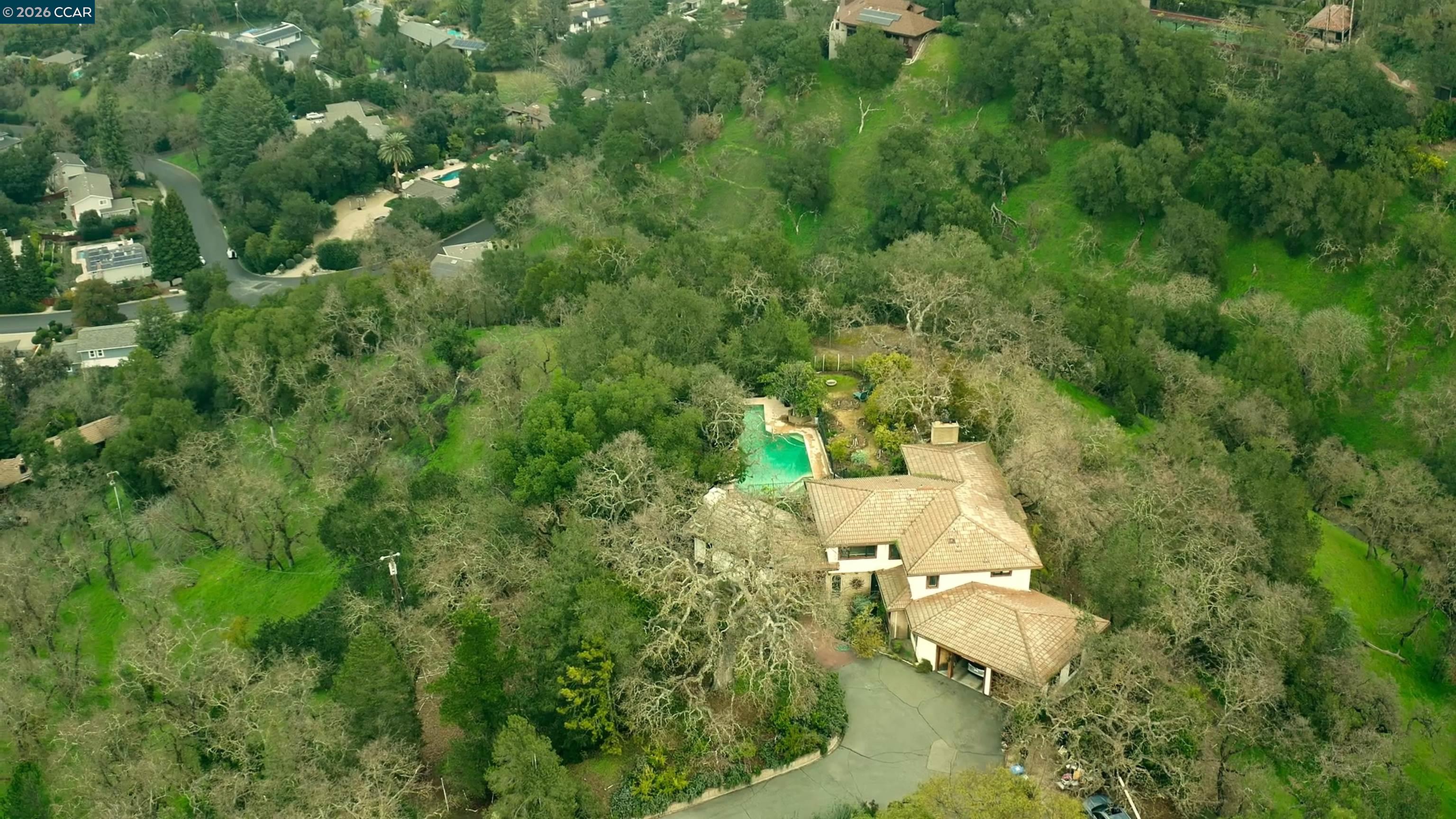 Detail Gallery Image 8 of 23 For 100 Los Balcones, Alamo,  CA 94507 - 5 Beds | 3/1 Baths