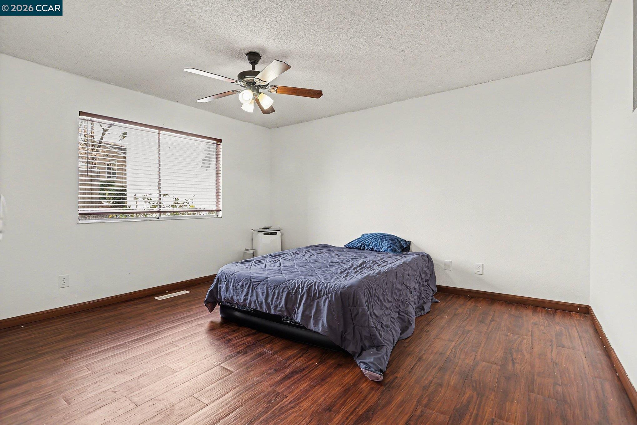 Detail Gallery Image 14 of 27 For 717 Beelard Dr, Vacaville,  CA 95687 - 2 Beds | 2 Baths