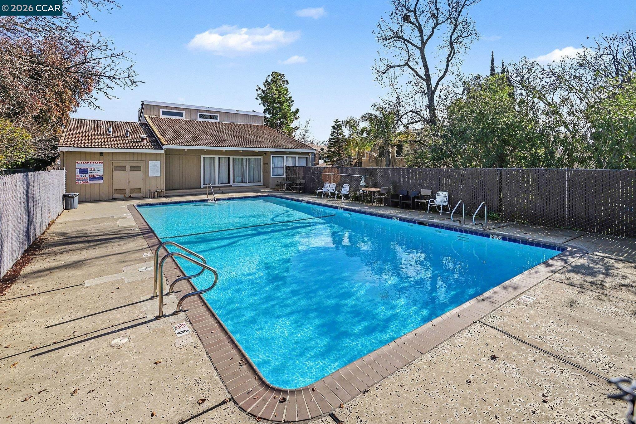 Detail Gallery Image 22 of 27 For 717 Beelard Dr, Vacaville,  CA 95687 - 2 Beds | 2 Baths