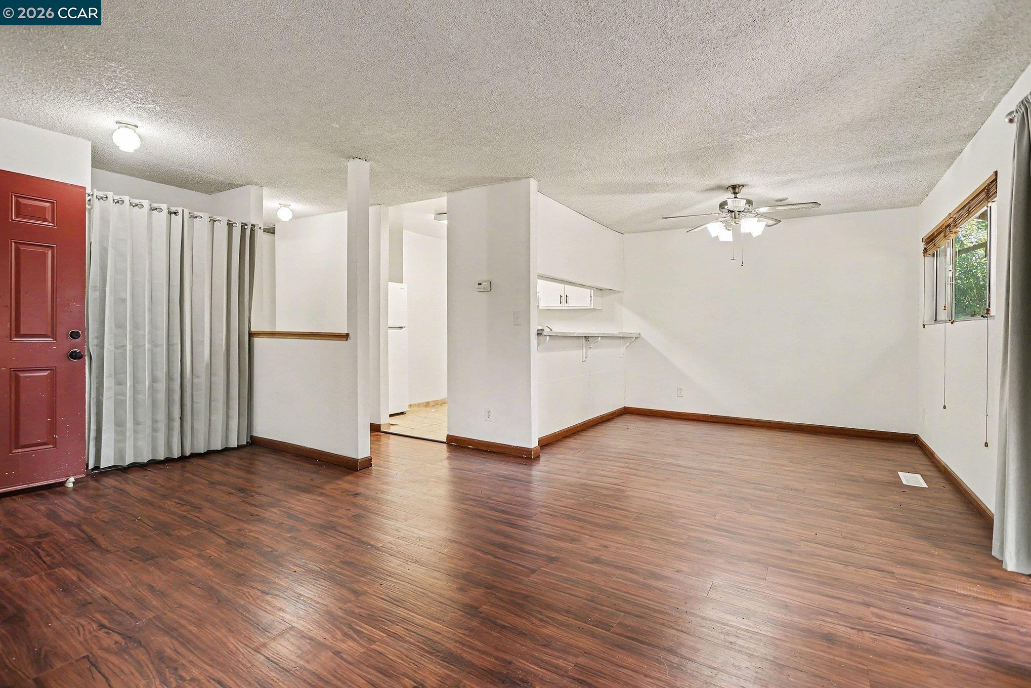 Detail Gallery Image 7 of 27 For 717 Beelard Dr, Vacaville,  CA 95687 - 2 Beds | 2 Baths