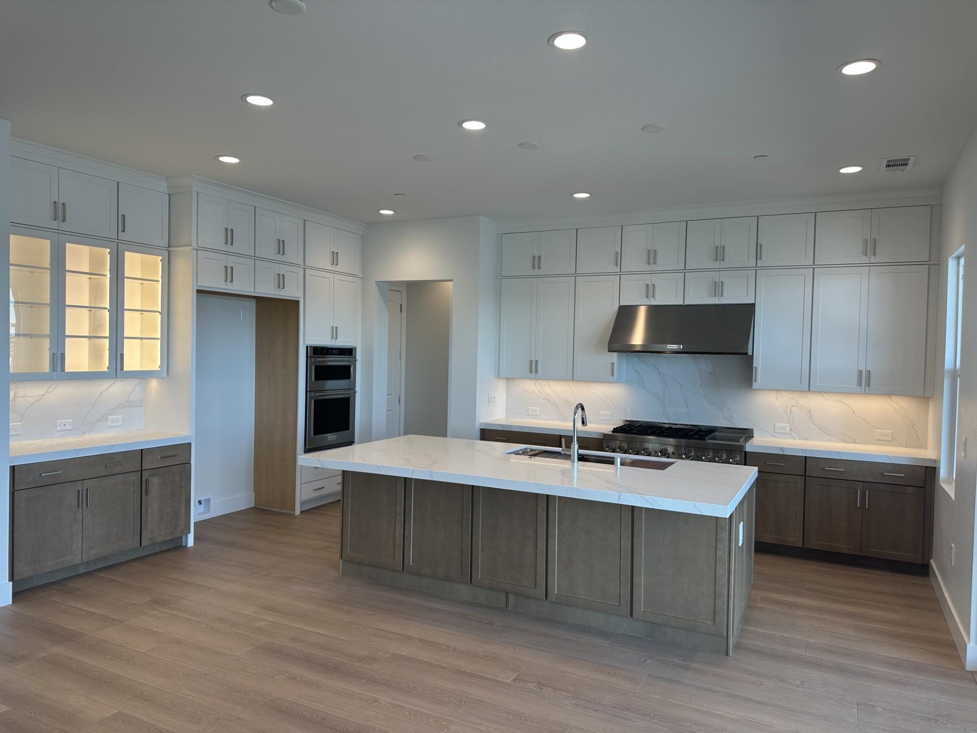 Detail Gallery Image 3 of 21 For 656 Point Place, Bethel Island,  CA 94511 - 5 Beds | 5/1 Baths