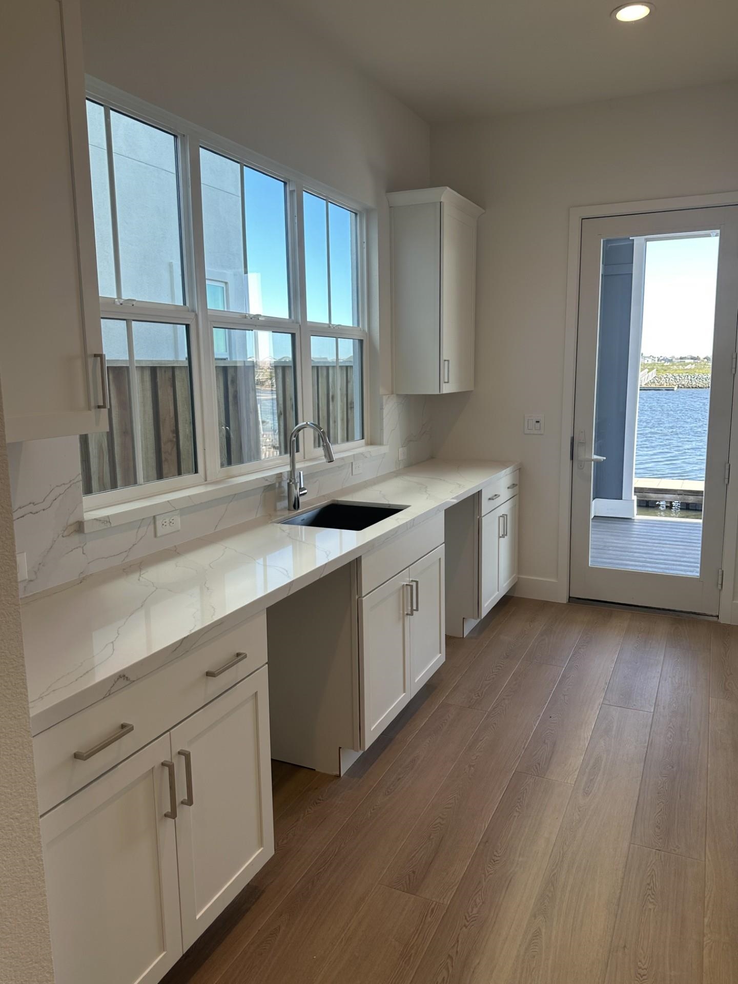 Detail Gallery Image 7 of 21 For 656 Point Place, Bethel Island,  CA 94511 - 5 Beds | 5/1 Baths