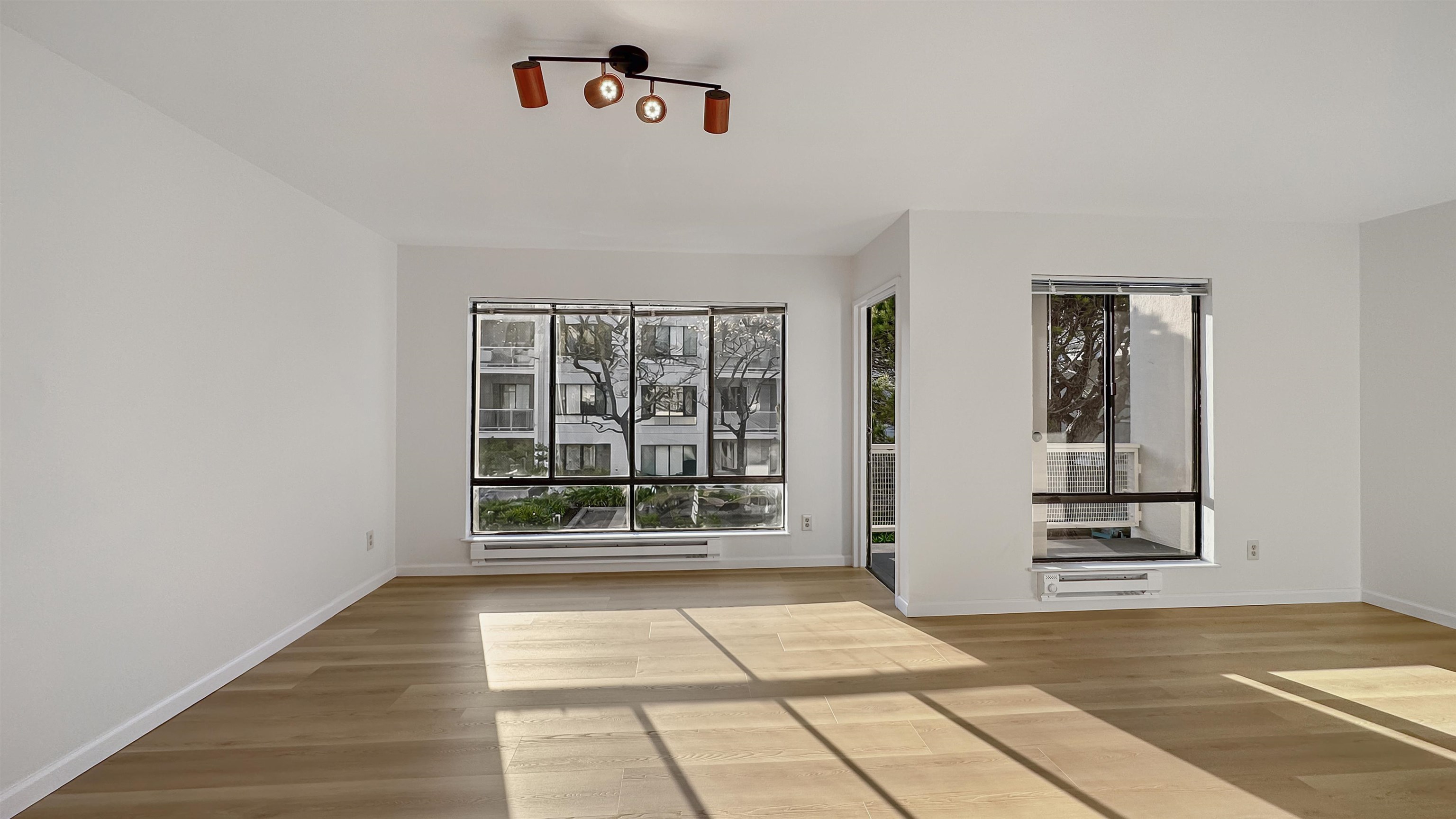 Photo #2: 41122021 Listing: Photo #2