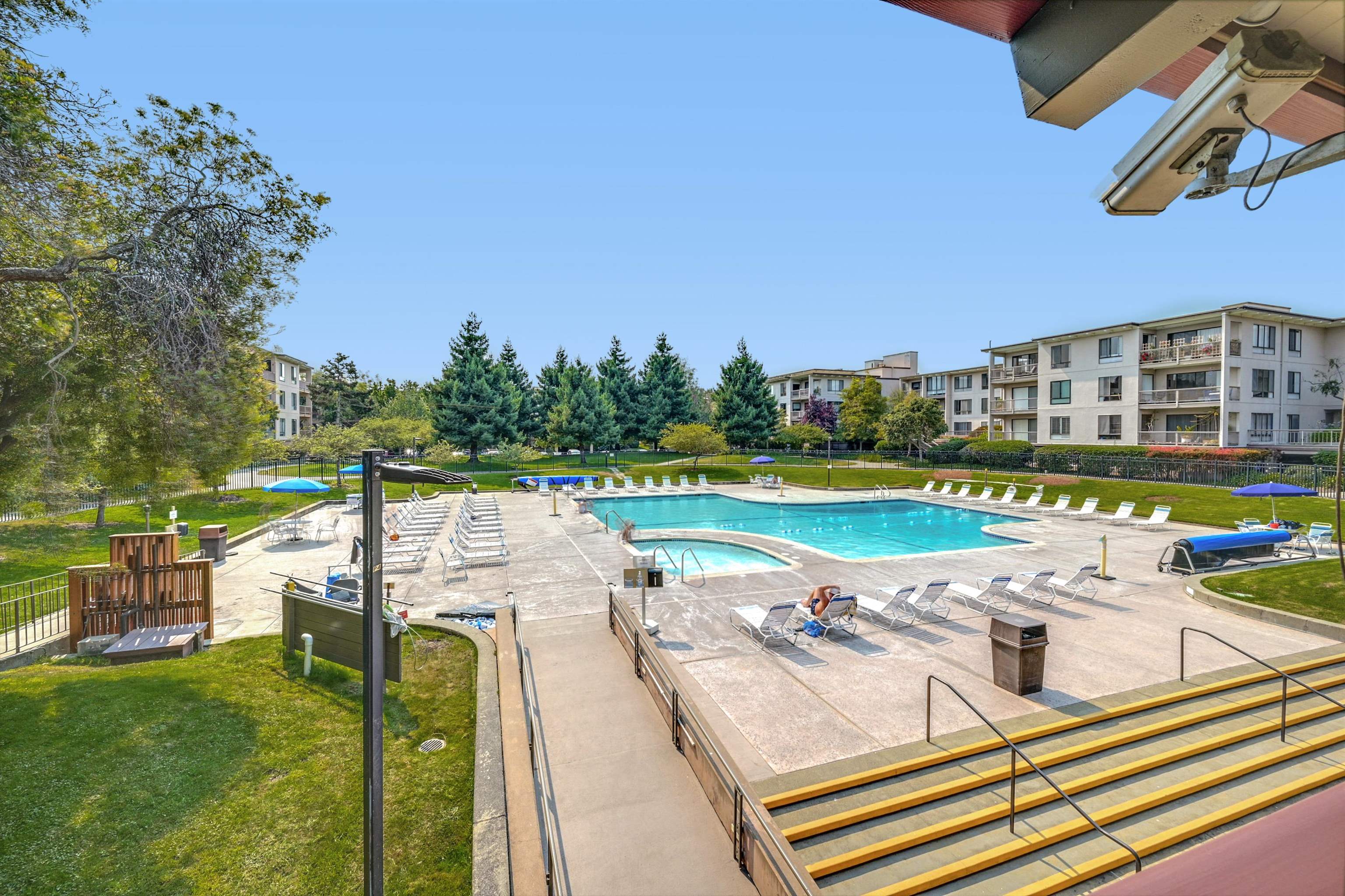 Photo #23: 41122021 Listing: Photo #23