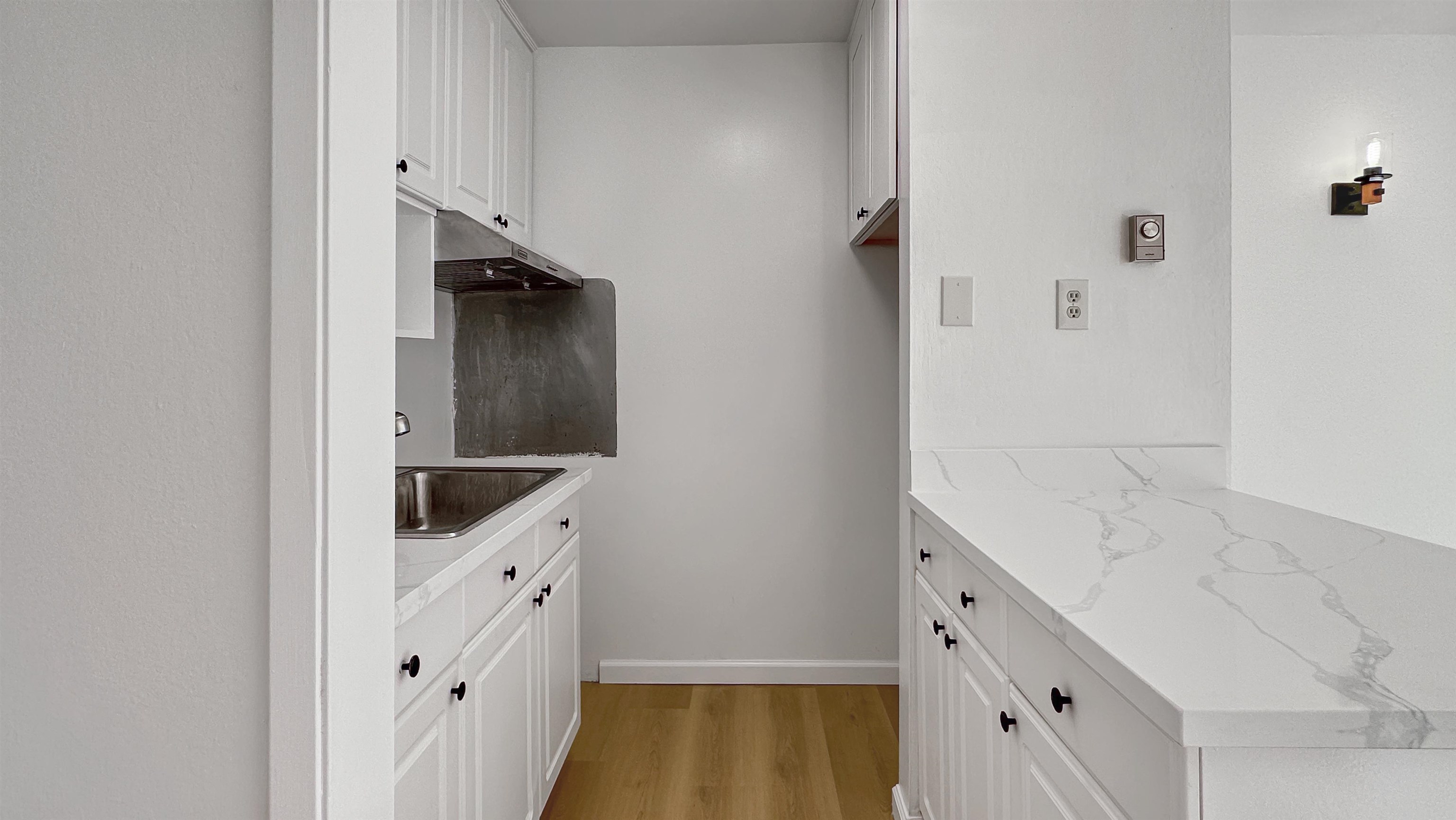 Photo #10: 41122021 Listing: Photo #10