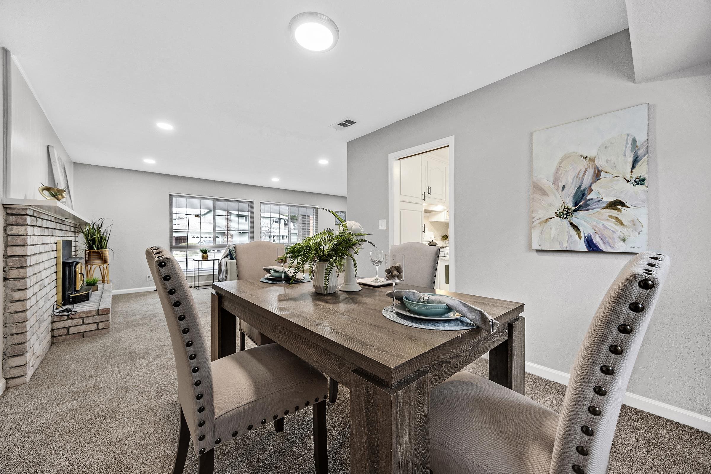 Detail Gallery Image 11 of 42 For 5287 Diane Lane, Livermore,  CA 94550 - 4 Beds | 2/1 Baths