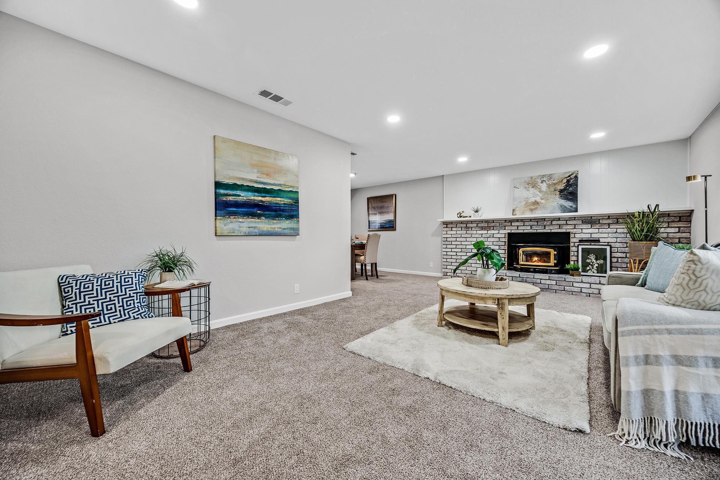 Detail Gallery Image 6 of 42 For 5287 Diane Lane, Livermore,  CA 94550 - 4 Beds | 2/1 Baths