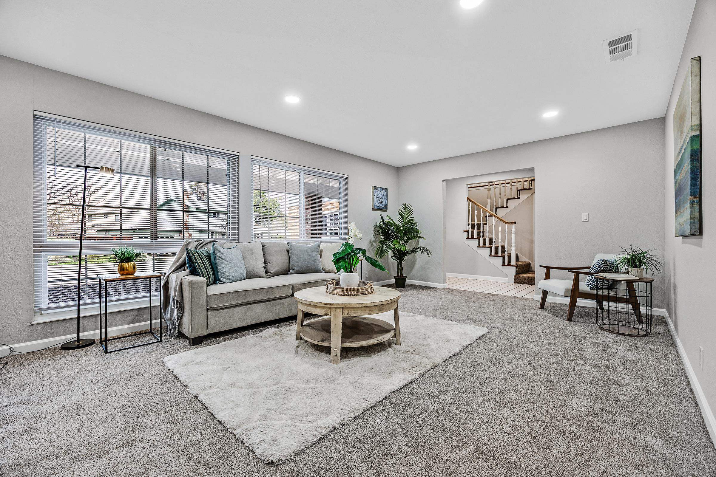 Detail Gallery Image 8 of 42 For 5287 Diane Lane, Livermore,  CA 94550 - 4 Beds | 2/1 Baths