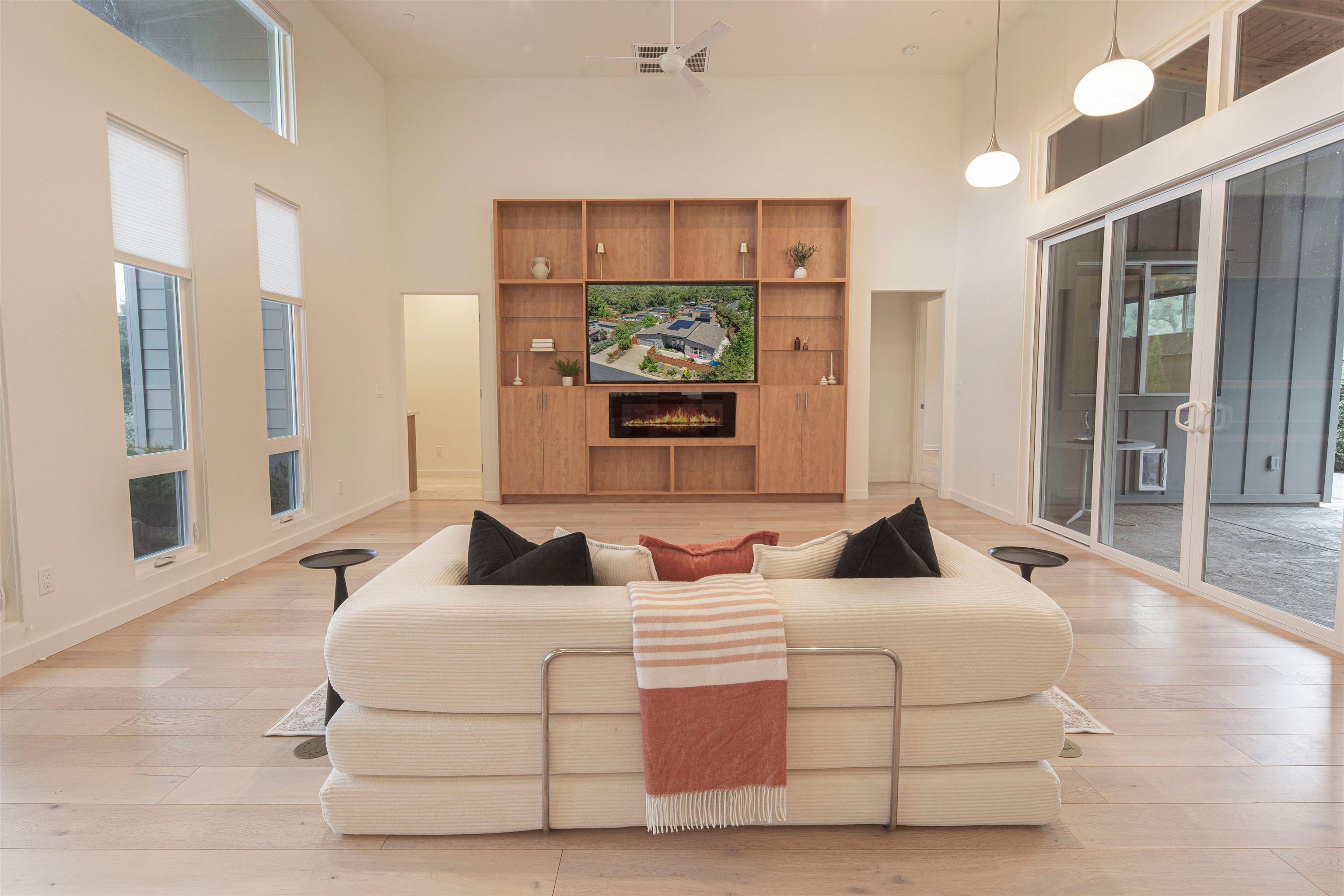 Detail Gallery Image 9 of 57 For 18870 Old Bridge, Jamestown,  CA 95327 - 3 Beds | 2 Baths