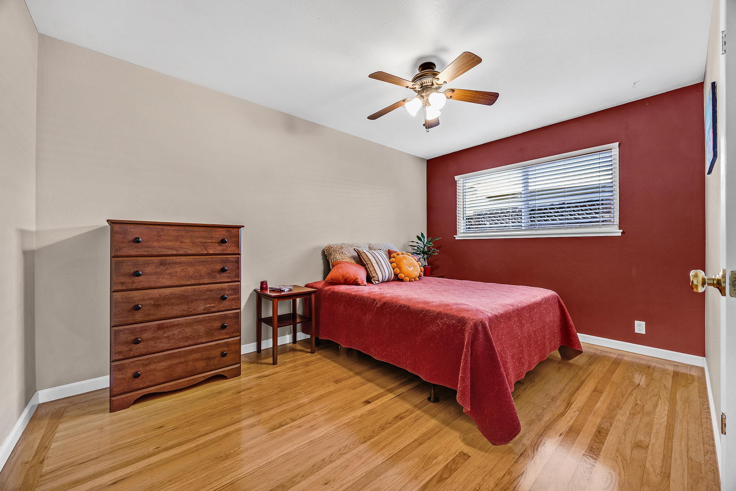 Detail Gallery Image 21 of 33 For 1009 Lisbon Avenue, Livermore,  CA 94550 - 3 Beds | 2 Baths